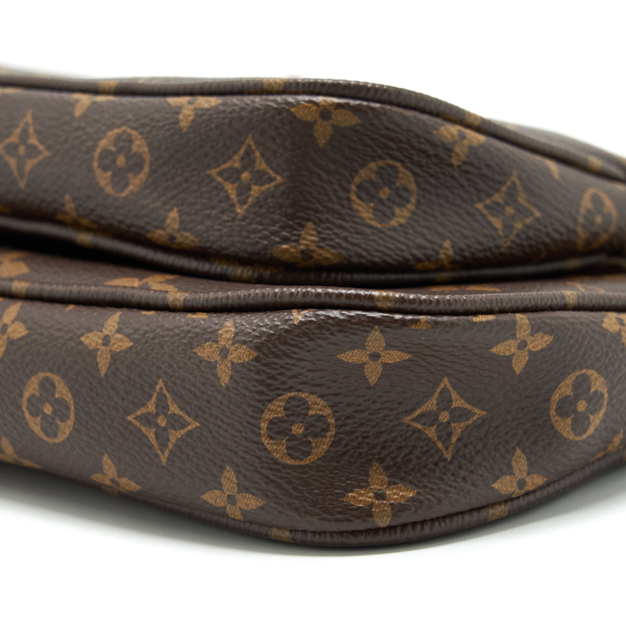 LOUIS VUITTON MULTI POCHETTE WITH KHAKI STRAP