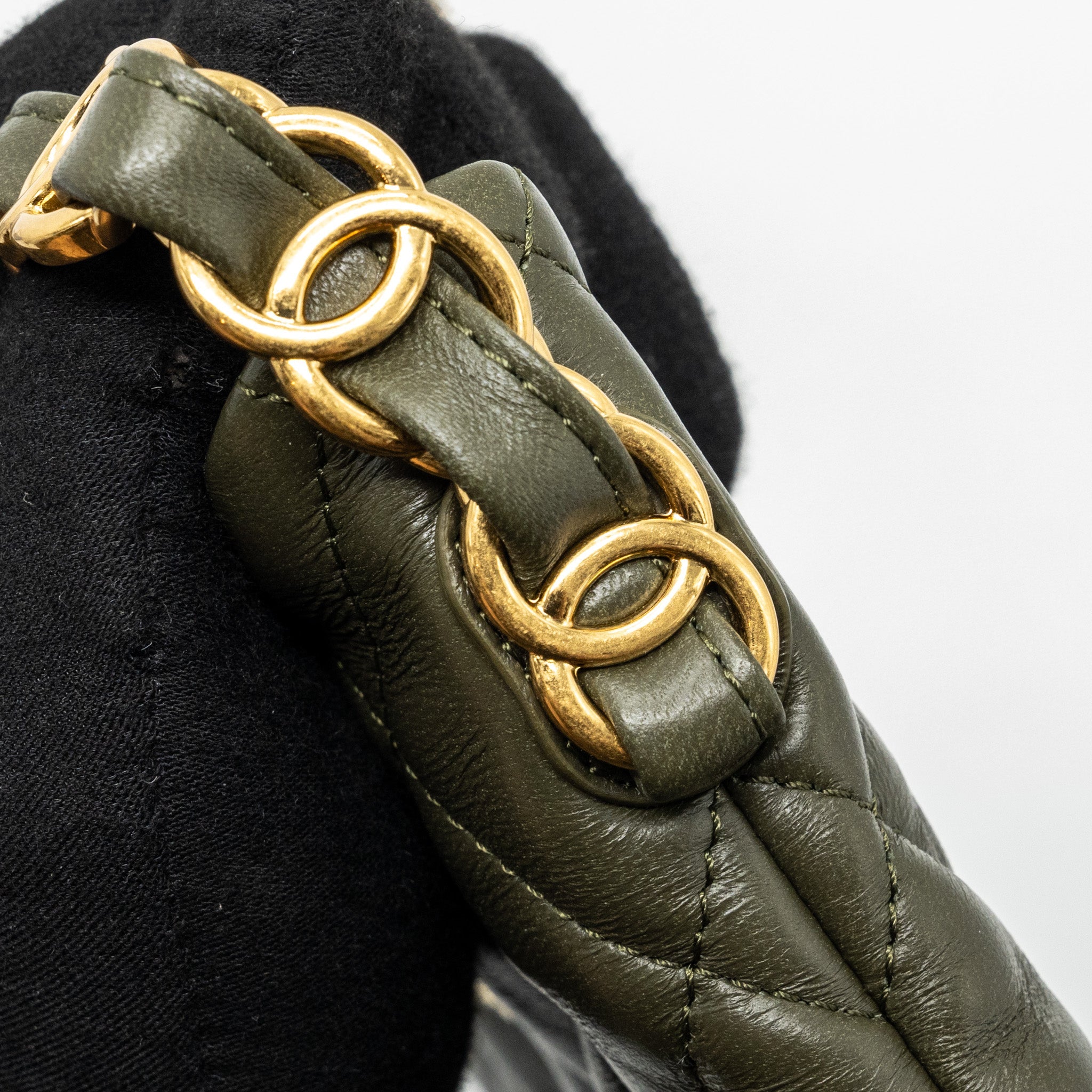 CHANEL 22K HOBO BAG LAMBSKIN GREEN GHW (MICROCHIP)
