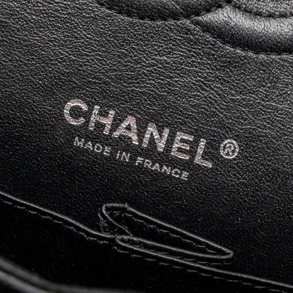 CHANEL MEDIUM CLASSIC DOUBLE FLAP BAG CAVIAR BLACK SHW