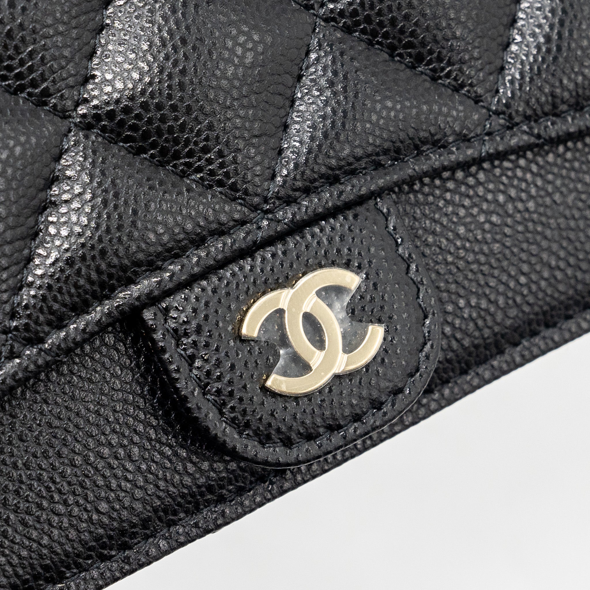 CHANEL FLAP WITH ZIP CARD HOLDER CAVIAR BLACK GHW (MICROCHIP)