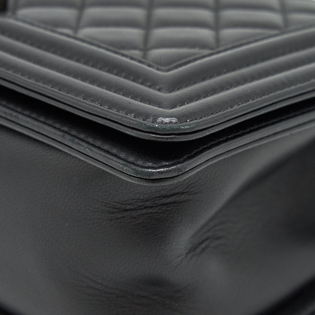CHANEL MEDIUM BOY BLACK LAMBSKIN RUTHENIUM SHW