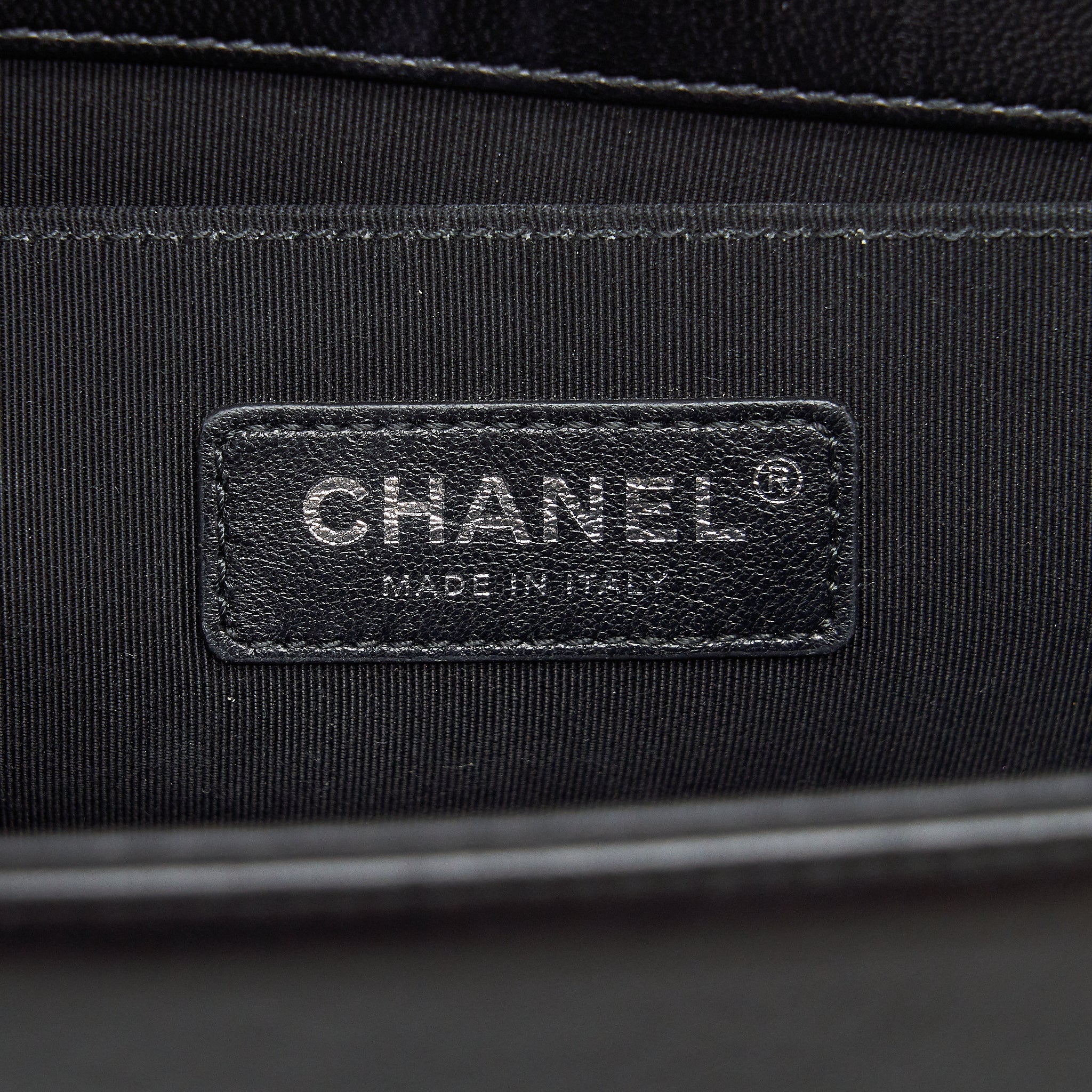 CHANEL MEDIUM BOY BLACK LAMBSKIN RUTHENIUM SHW