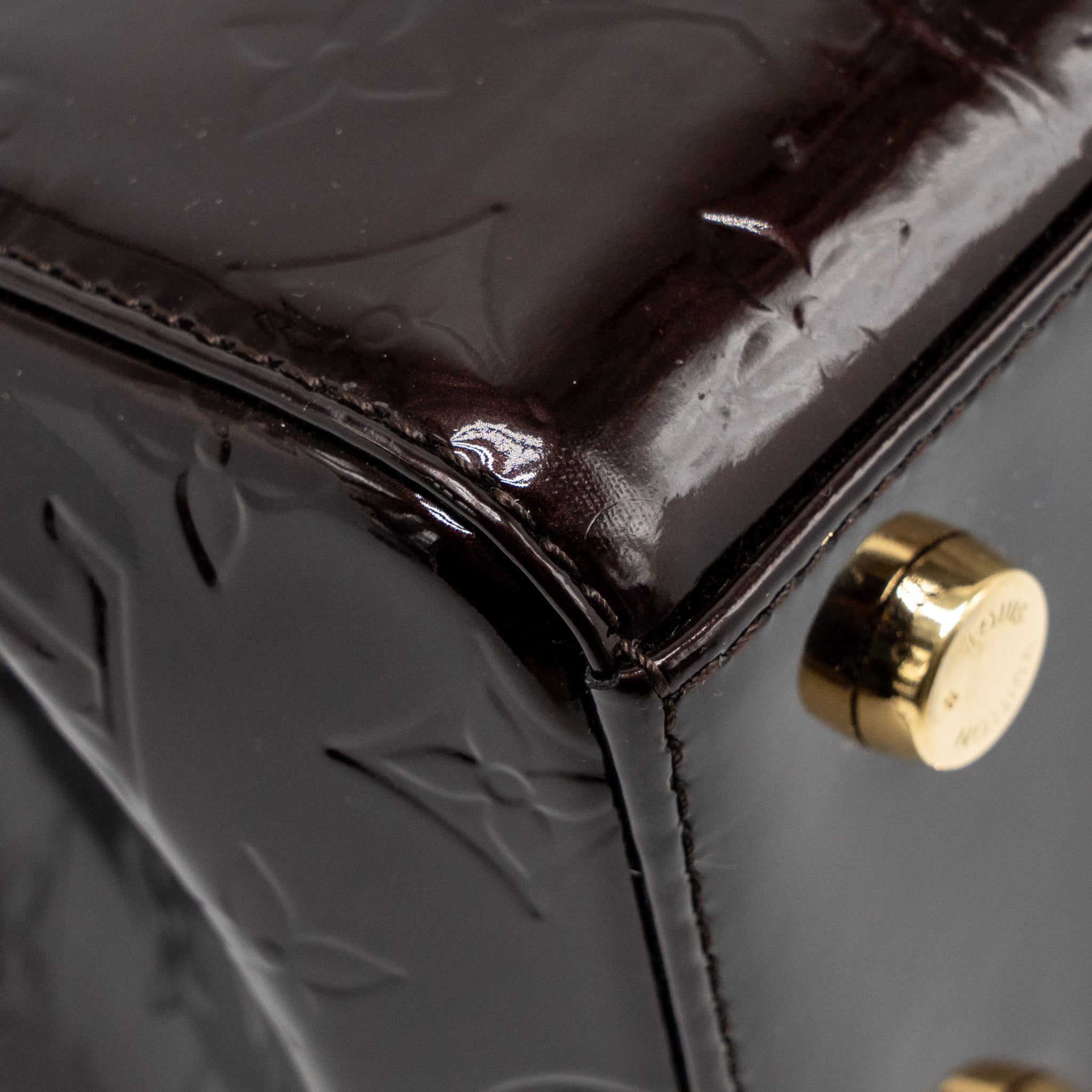 LOUIS VUITTON VERNIS BREA MM BAG MONOGRAM PATENT AMARANTE GHW