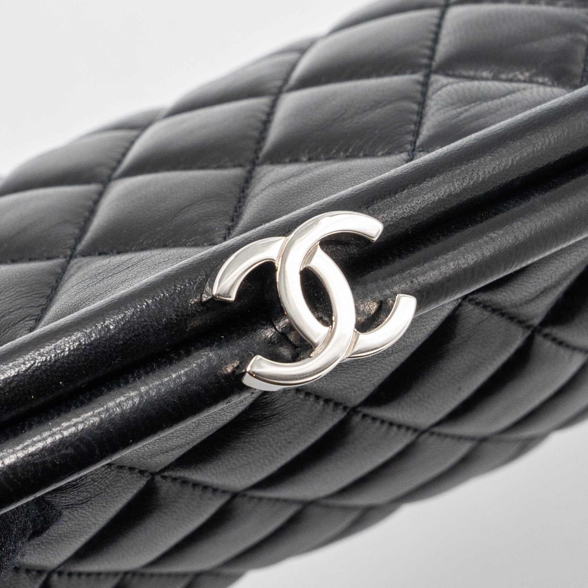 CHANEL TIMELESS KISS LOCK CLUTCH EVENING BAG LAMBSKIN BLACK SHW