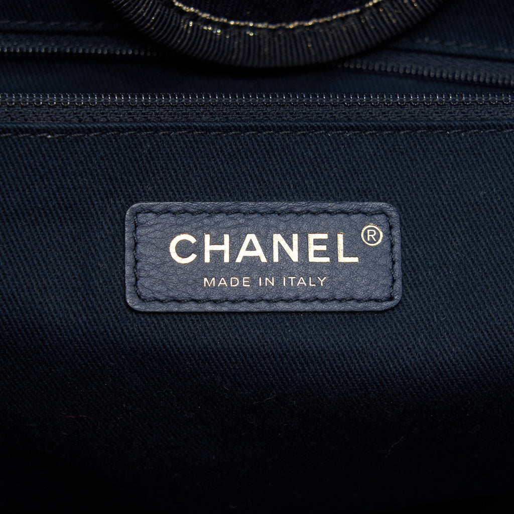 CHANEL DEAUVILLE TOTE BAG DENIM DARK BLUE/GOLD GHW