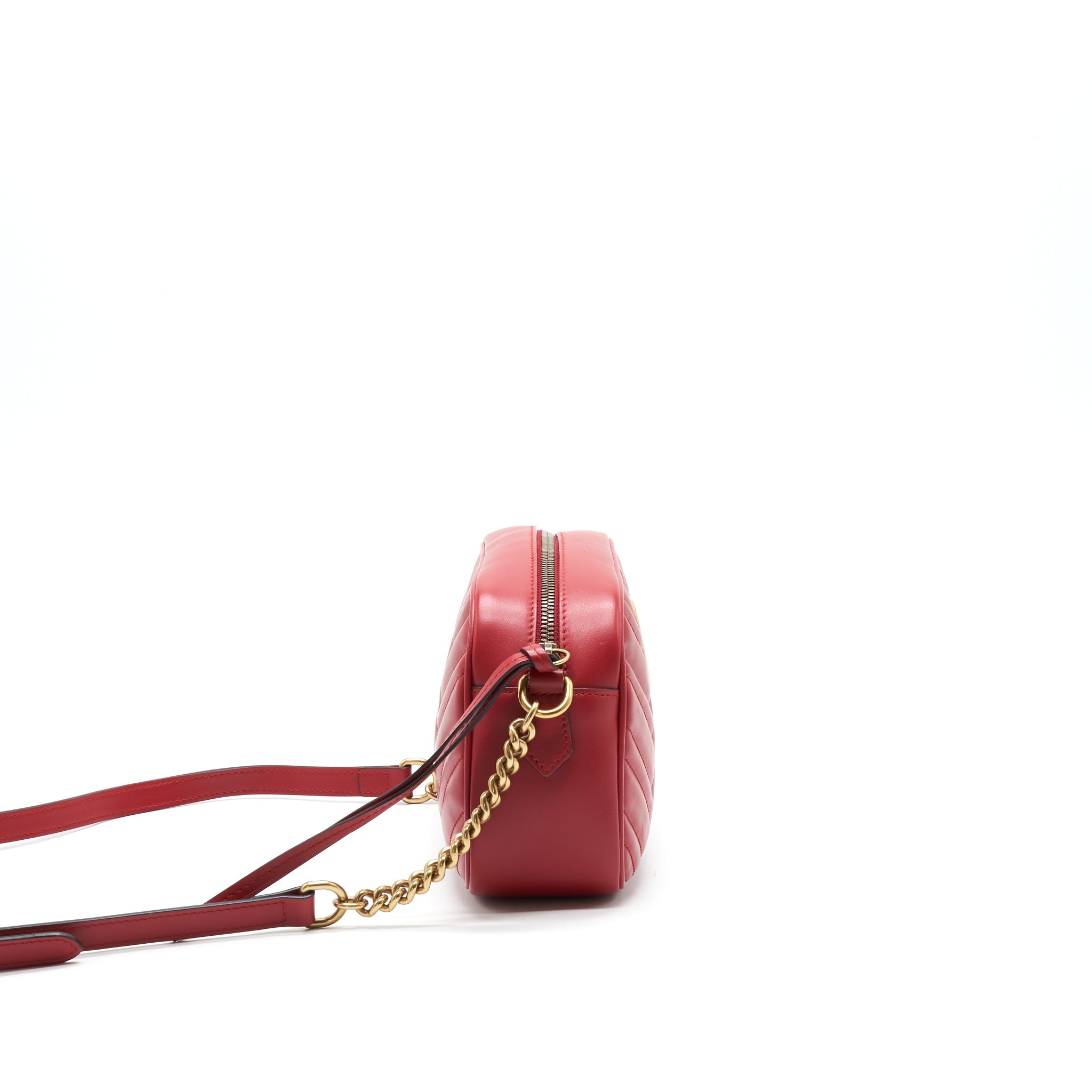 GUCCI MARMONT CAMERA BAG IN RED