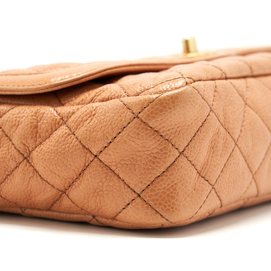 CHANEL SEASONAL FLAP BAG GRAINED CALFSKIN PINK GHW