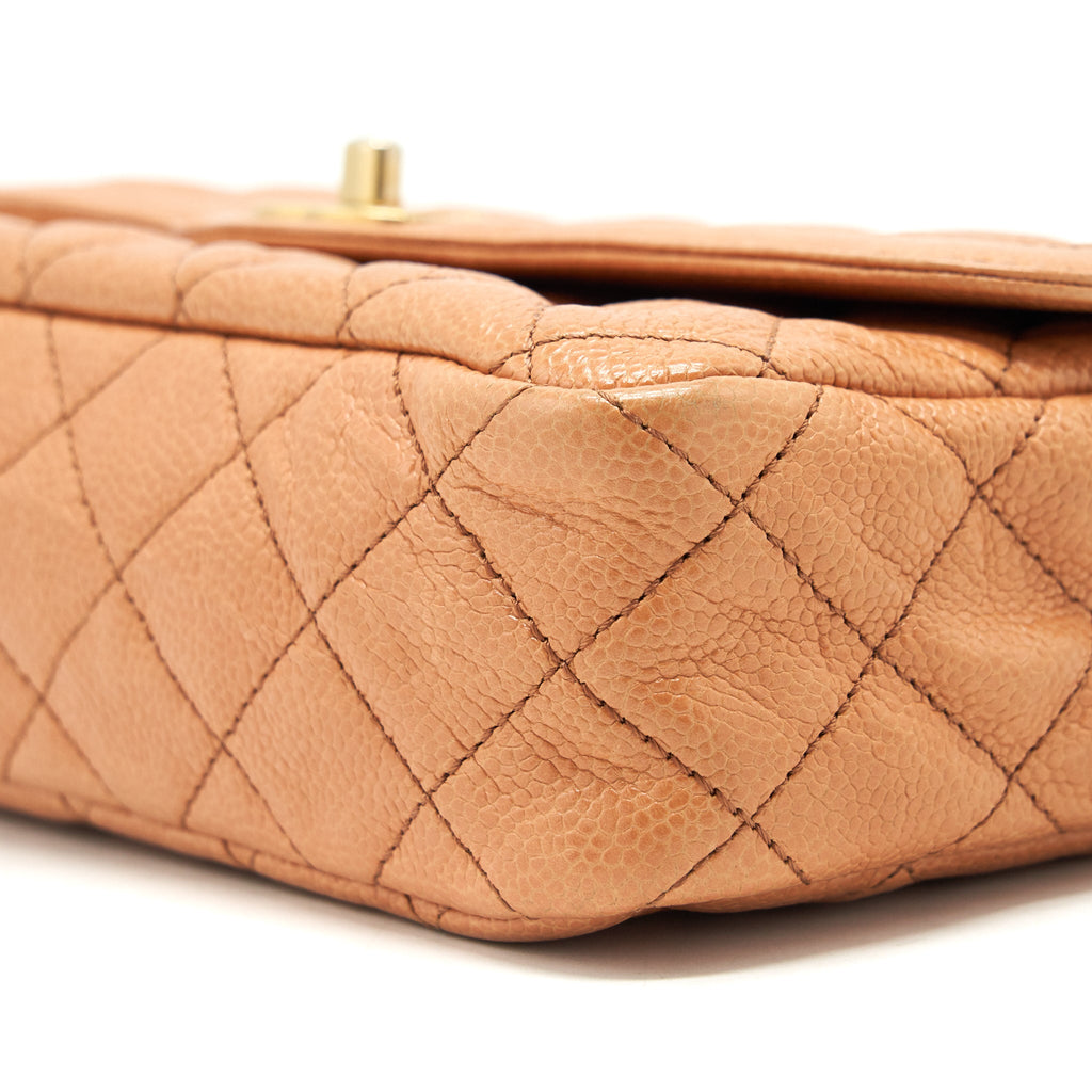 CHANEL SEASONAL FLAP BAG GRAINED CALFSKIN PINK GHW