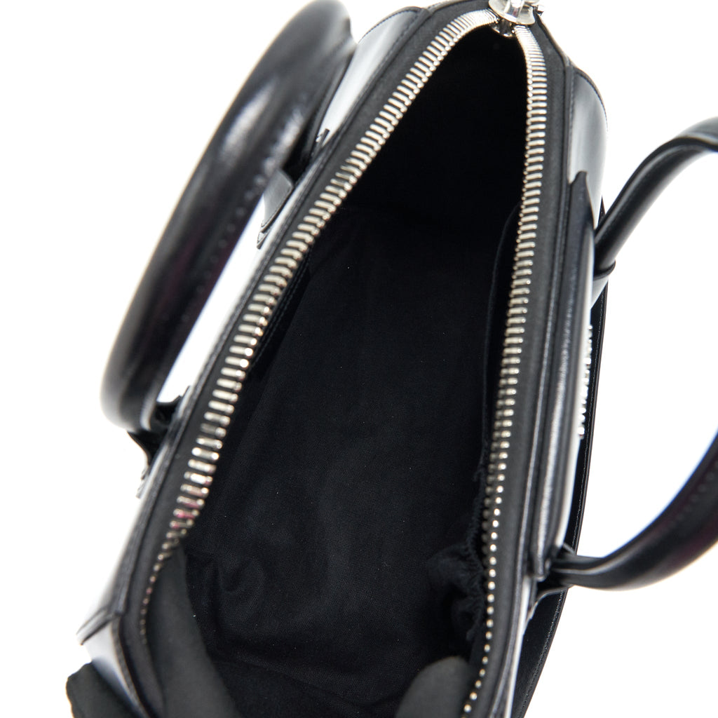 GIVENCHY MEDIUM ANTIGONA IN BLACK