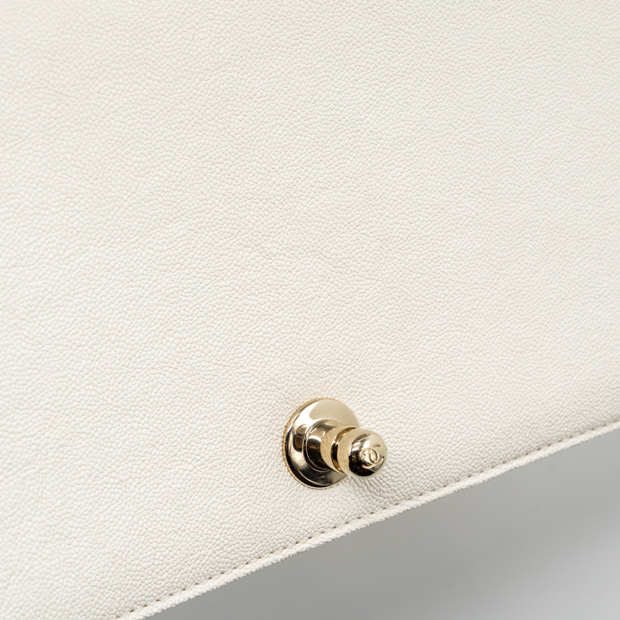 CHANEL MEDIUM LE BOY CAVIAR WHITE LGHW