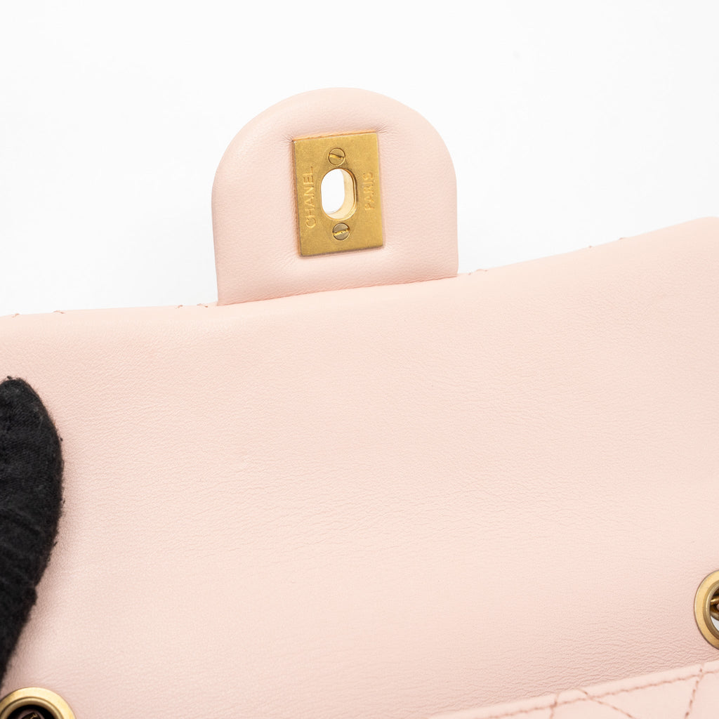 CHANEL 23K PEARL CRUSH MINI RECTANGULAR FLAP BAG LAMBSKIN LIGHT PINK GHW (MICROCHIP)