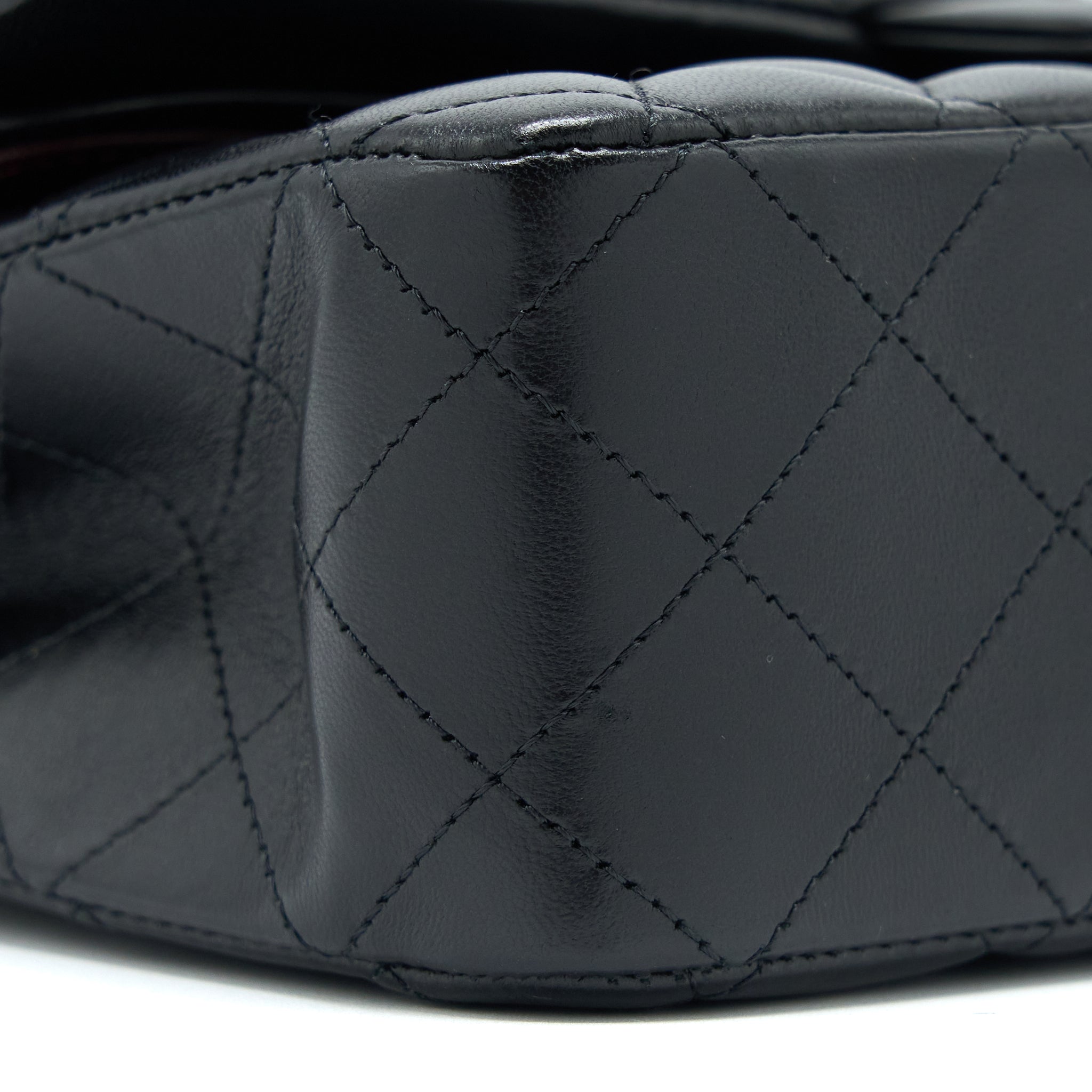 CHANEL MEDIUM CLASSIC DOUBLE FLAP BAG LAMBSKIN BLACK GHW