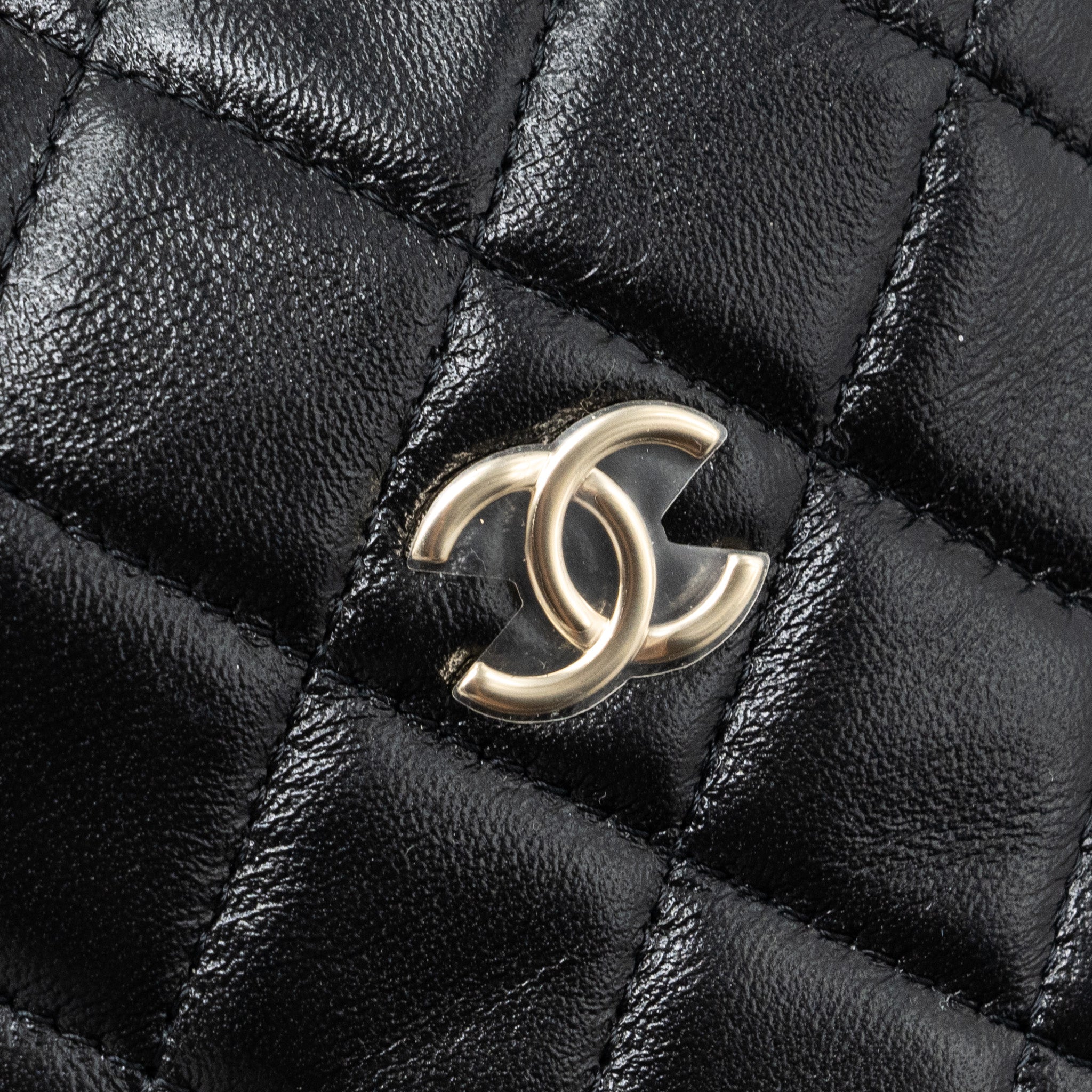CHANEL 23C ROUND CLUTCH LAMBSKIN BLACK GHW (MICROCHIP)