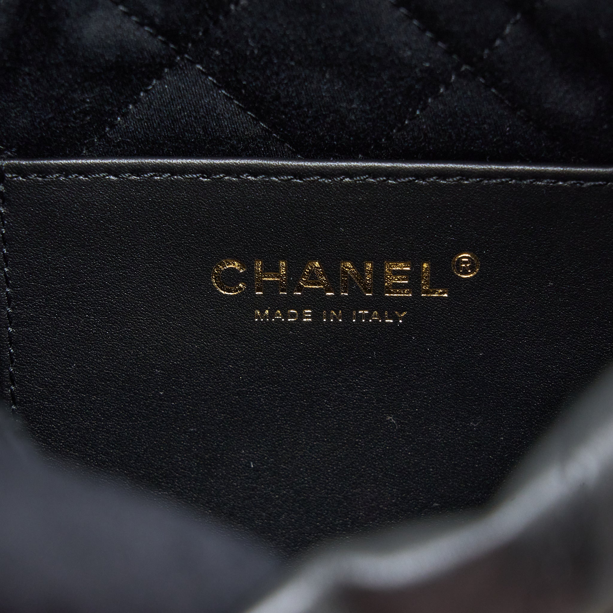CHANEL MINI 22 BAG SHINY CALFSKIN BLACK BRUSHED GHW (MICROCHIP)