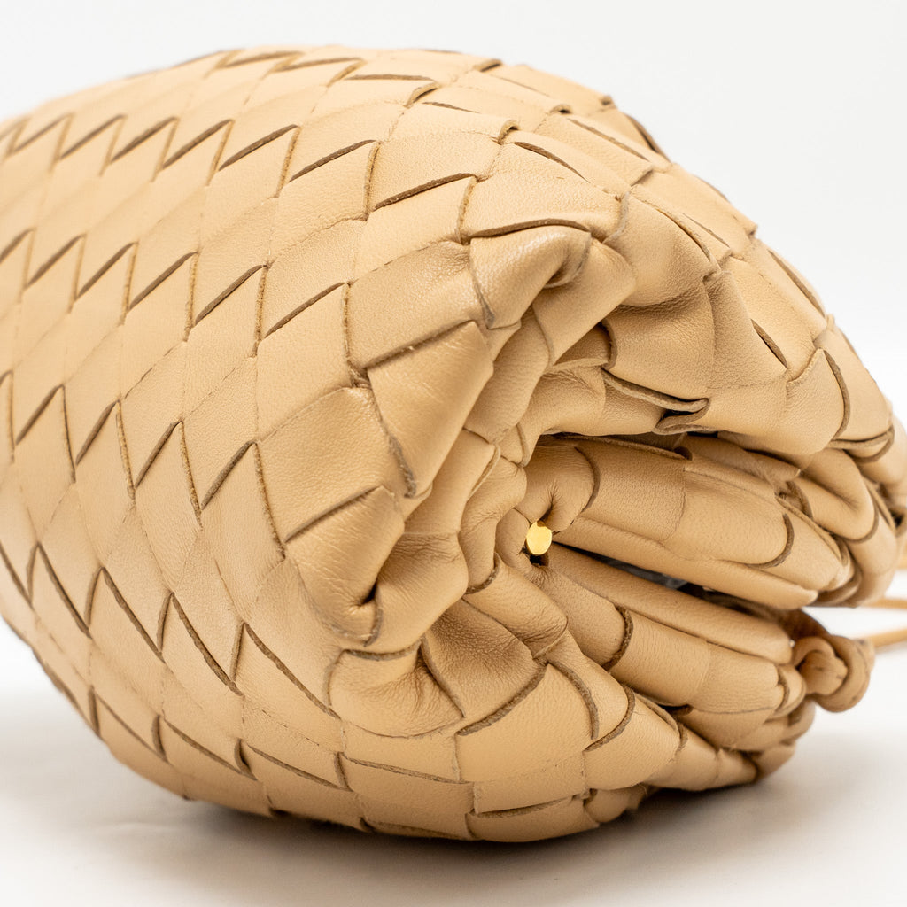 BOTTEGA VENETA MINI POUCH INTRECCIATO LAMBSKIN BEIGE