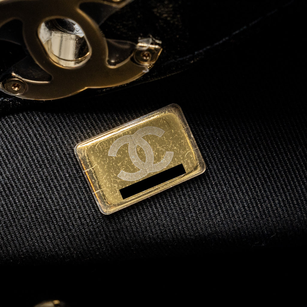 CHANEL MINI 31 BAG SHINY CALFSKIN BLACK LGHW (MICROCHIP)