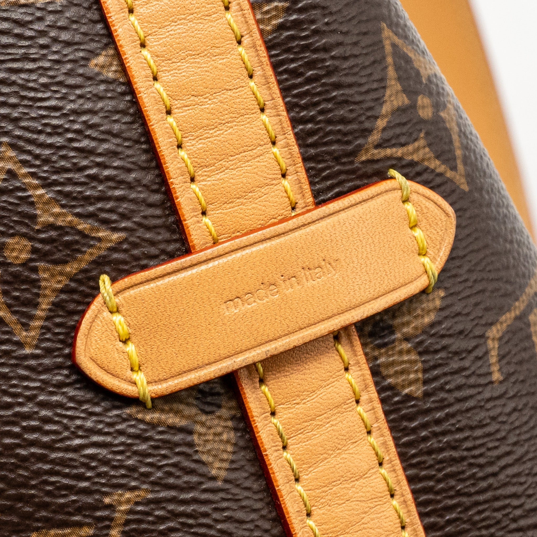 LOUIS VUITTON CARRYALL PM MONOGRAM CANVAS/LEATHER GHW