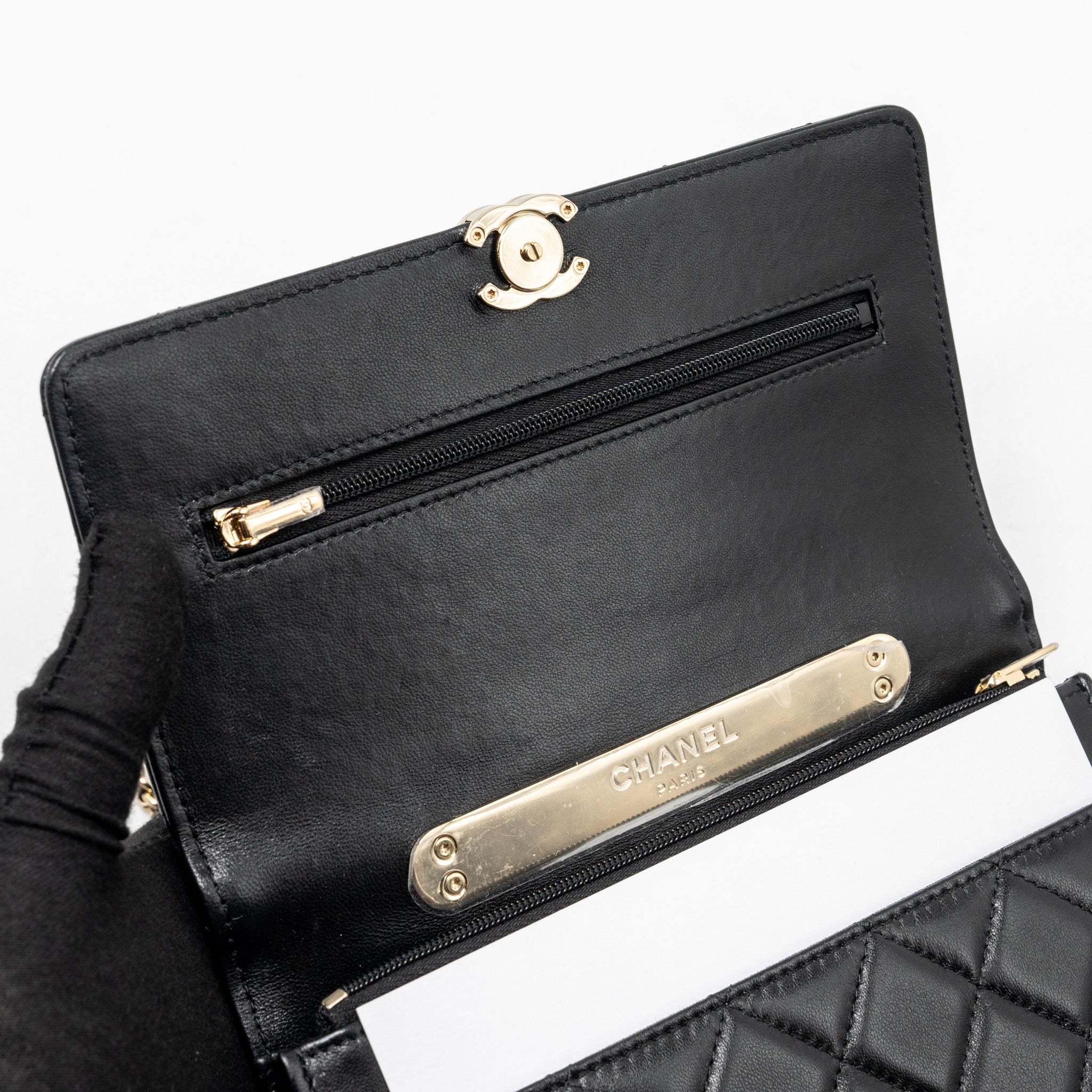 CHANEL LEATHER TOP HANDLE WALLET ON CHAIN LAMBSKIN BLACK LGHW (MICROCHIP)