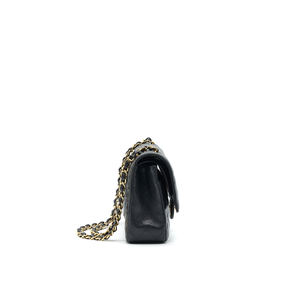 CHANEL MEDIUM CLASSIC DOUBLE FLAP CAVIAR IN BLACK GHW