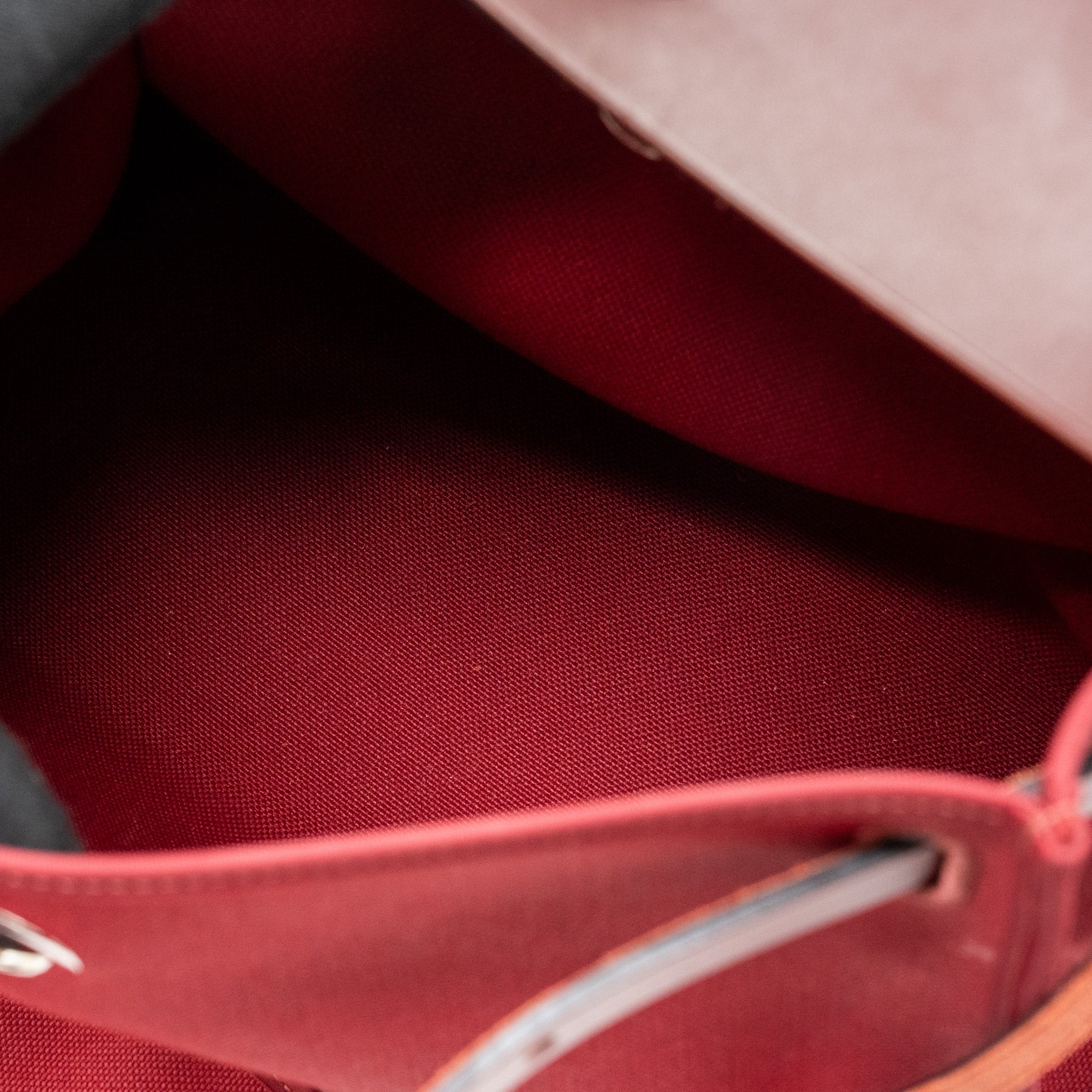 HERMES HERBAG ZIP 31 BAG CANVAS / HUNTER ROUGE GRENAT / ROUGE H SHW