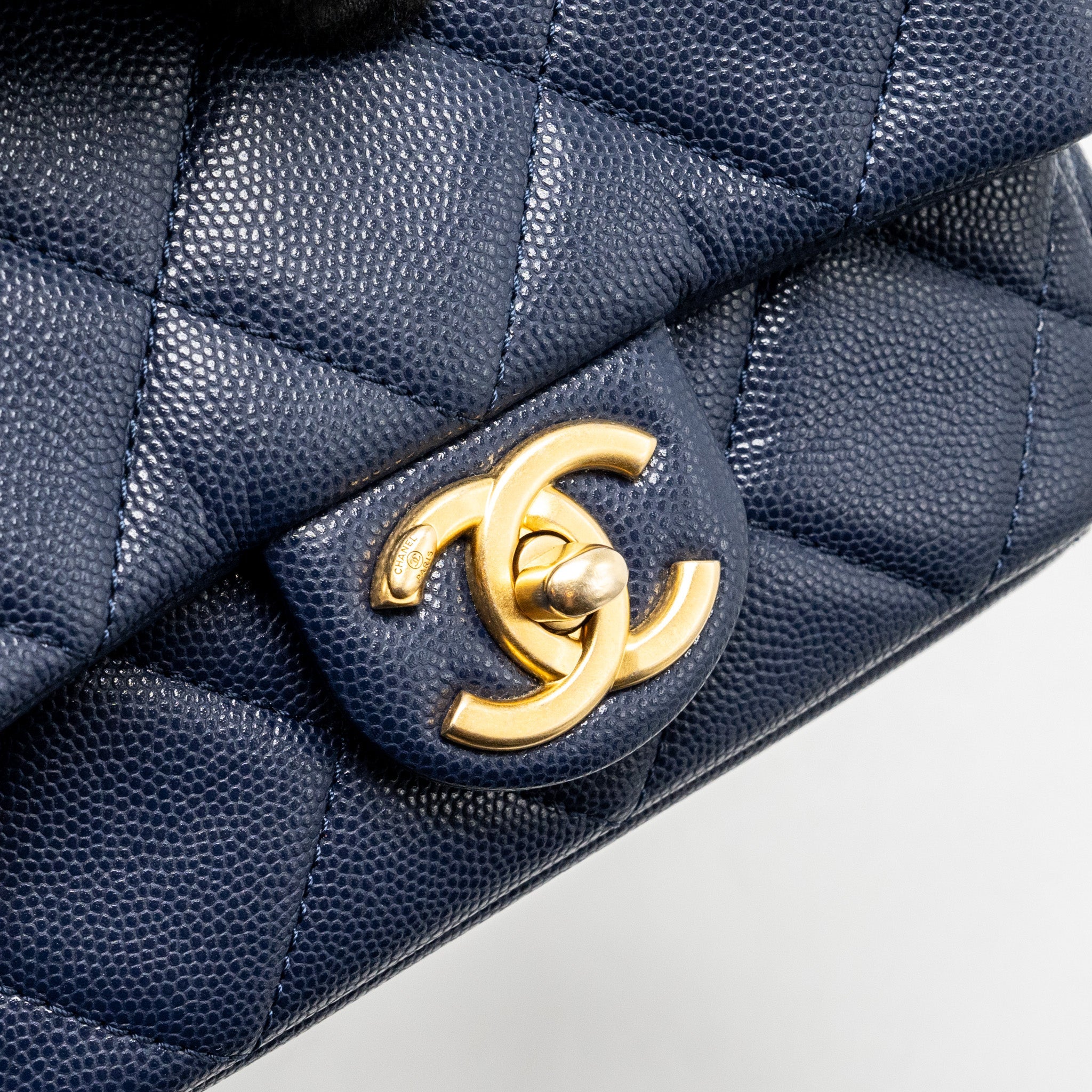 CHANEL 22A BUTTON ON CHAIN MINI SQUARE FLAP BAG CAVIAR NAVY GHW (MICROCHIP)