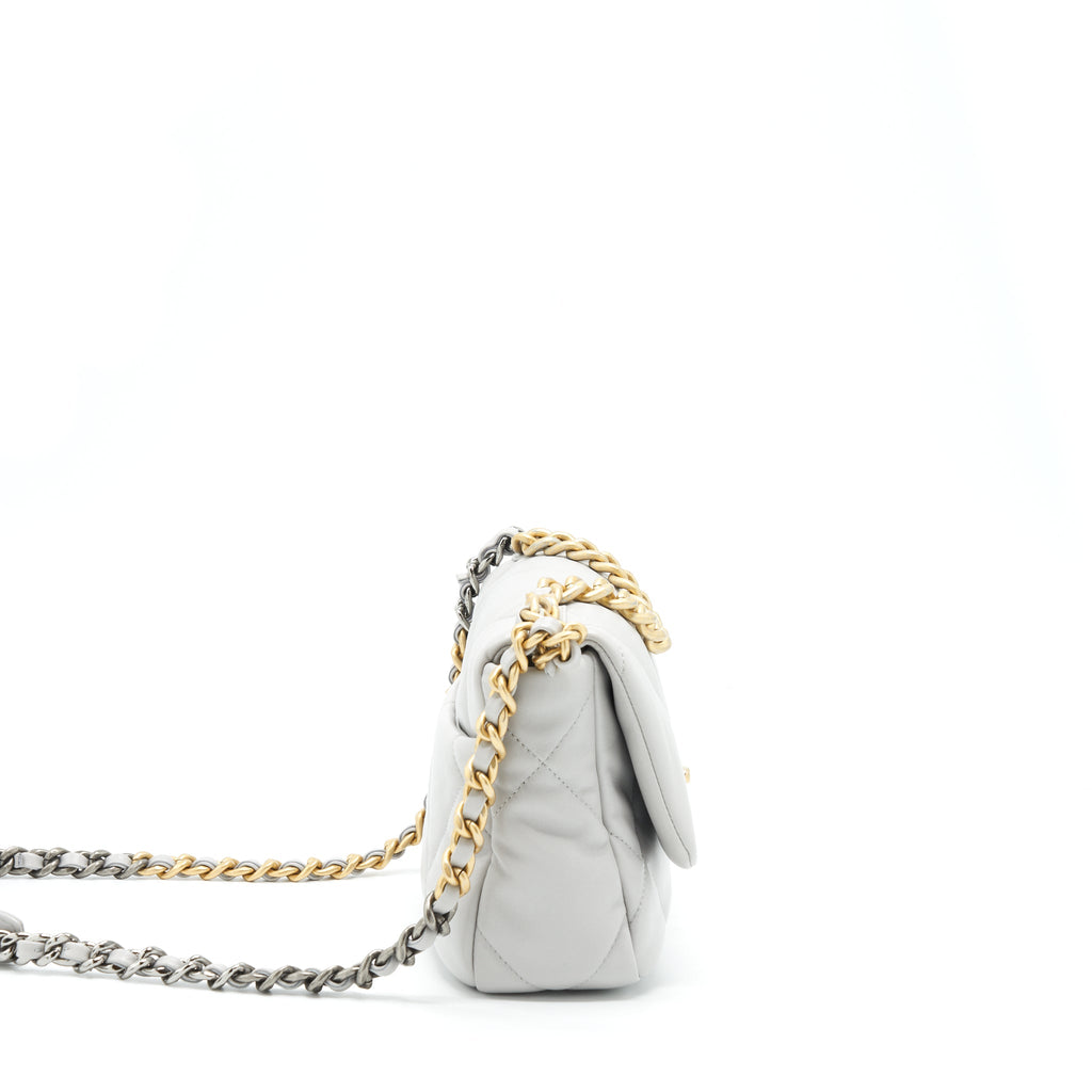 CHANEL SMALL 19 BAG LAMBSKIN LIGHT GREY WITH MULTICOLOUR HARDWARE (MICROCHIP)