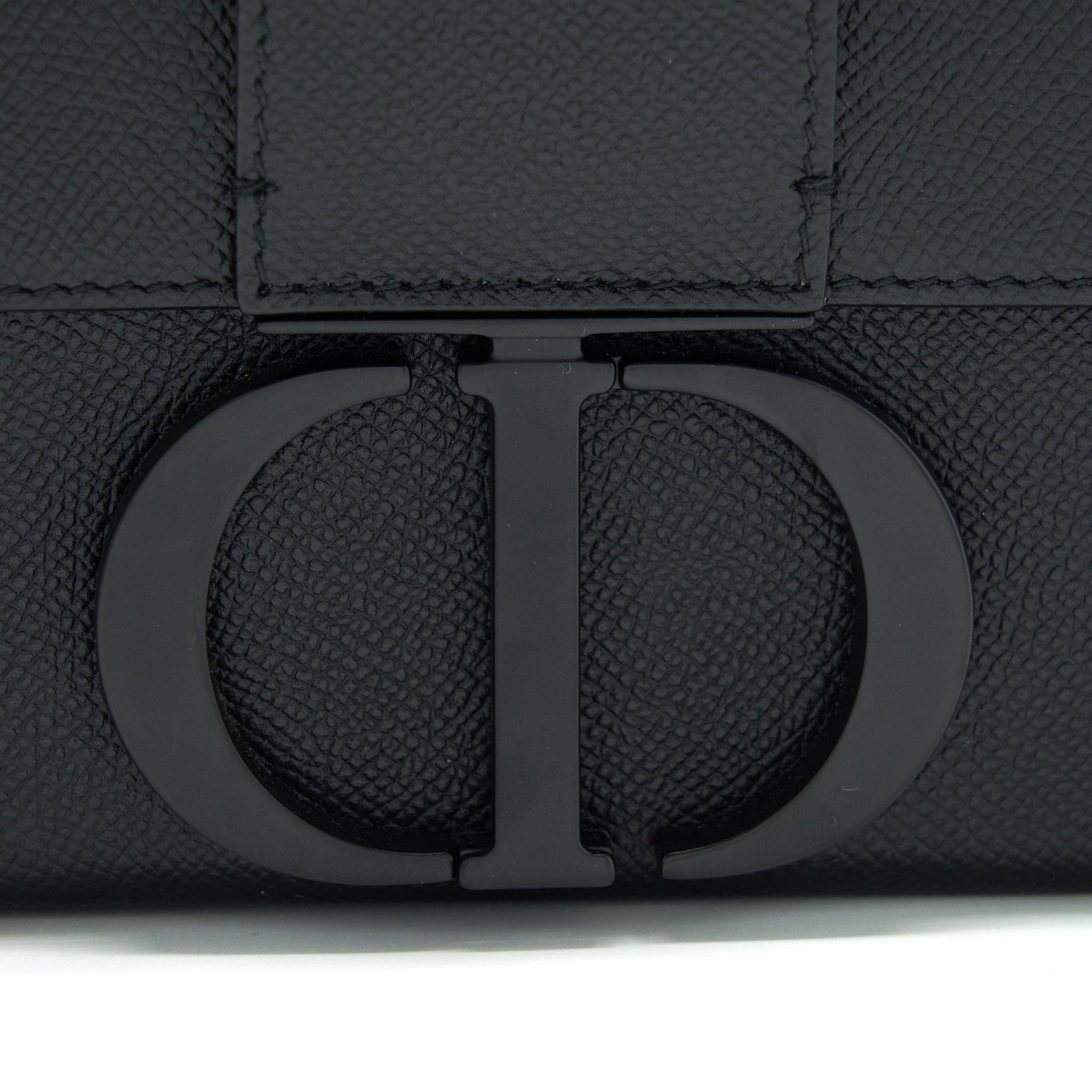 DIOR 30 MONTAIGNE BOX BAG IN GRAINED CALFSKIN SO BLACK