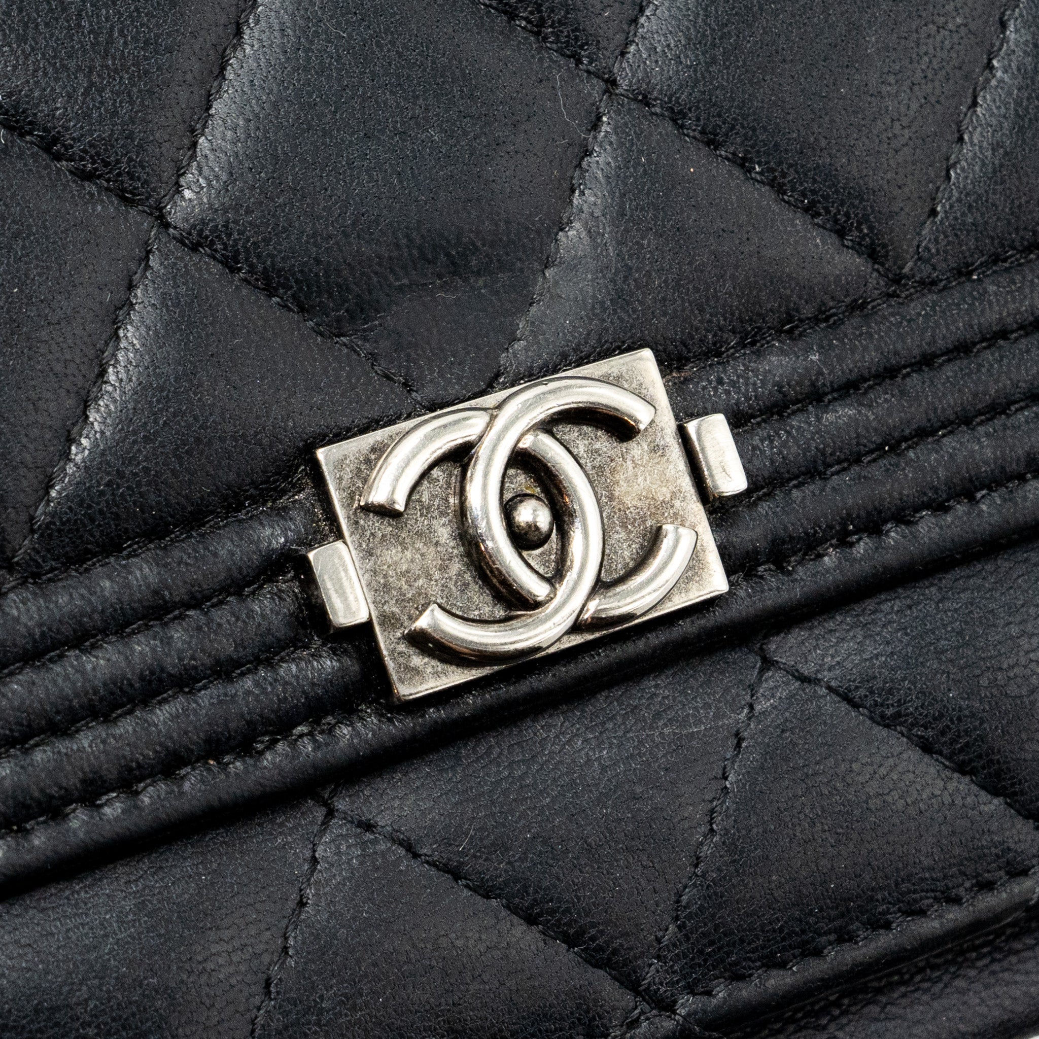 CHANEL BOY WALLET ON CHAIN LAMBSKIN BLACK RUTHENIUM HARDWARE