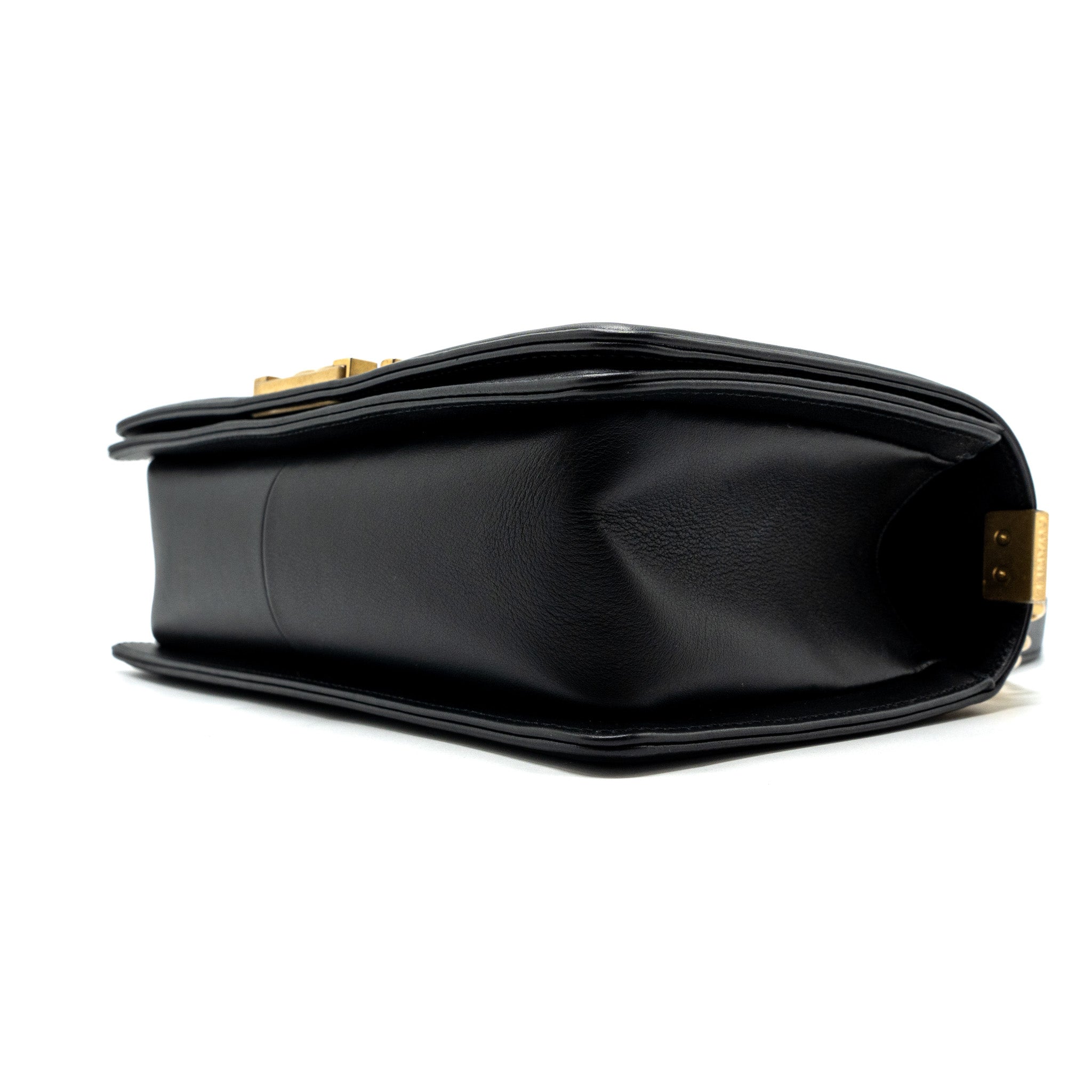 CHANEL MEDIUM BOY BAG CALFSKIN BLACK GHW