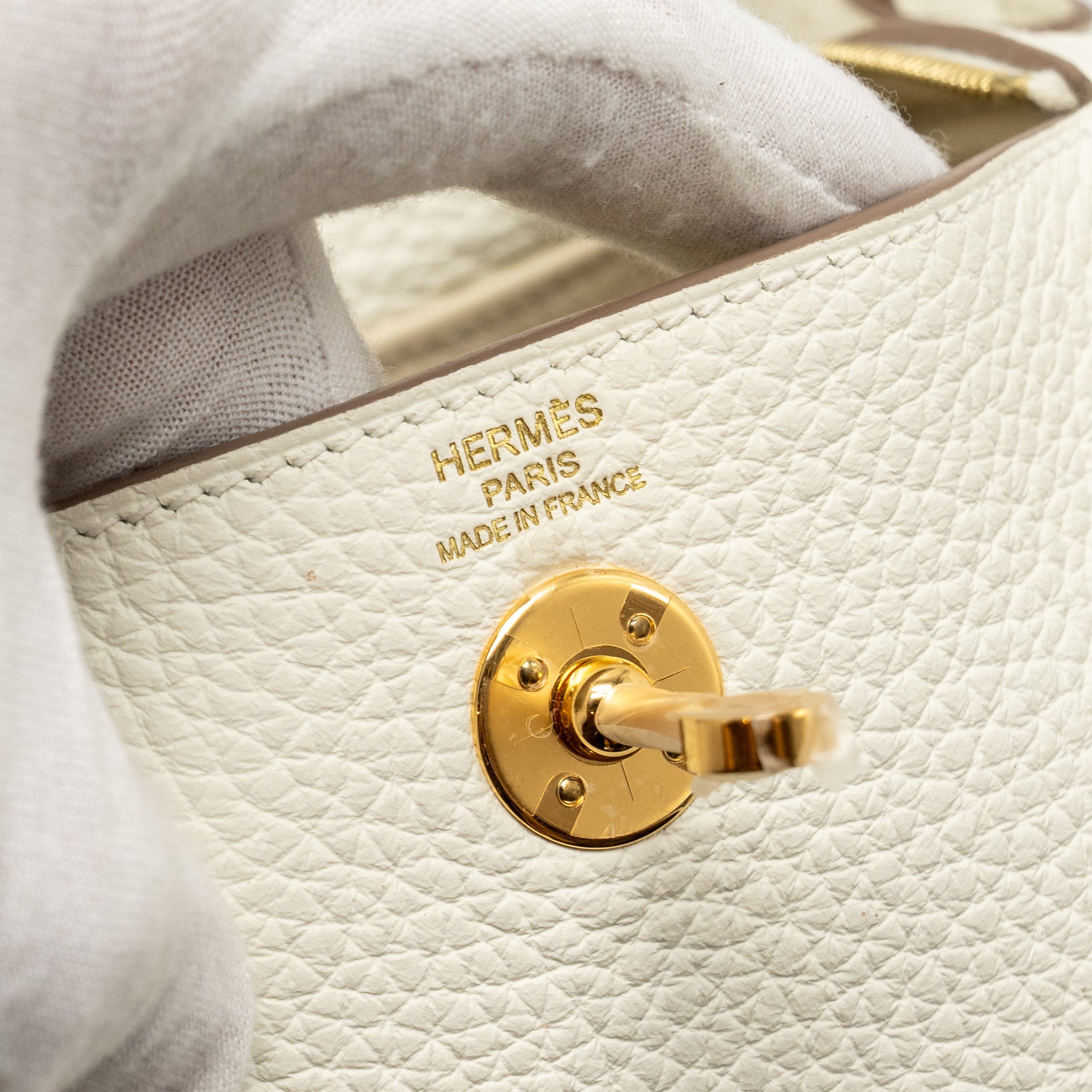 HERMES MINI LINDY CLEMENCE MUSHROOM / NATA WITH MULTICOLOR STRAP GHW