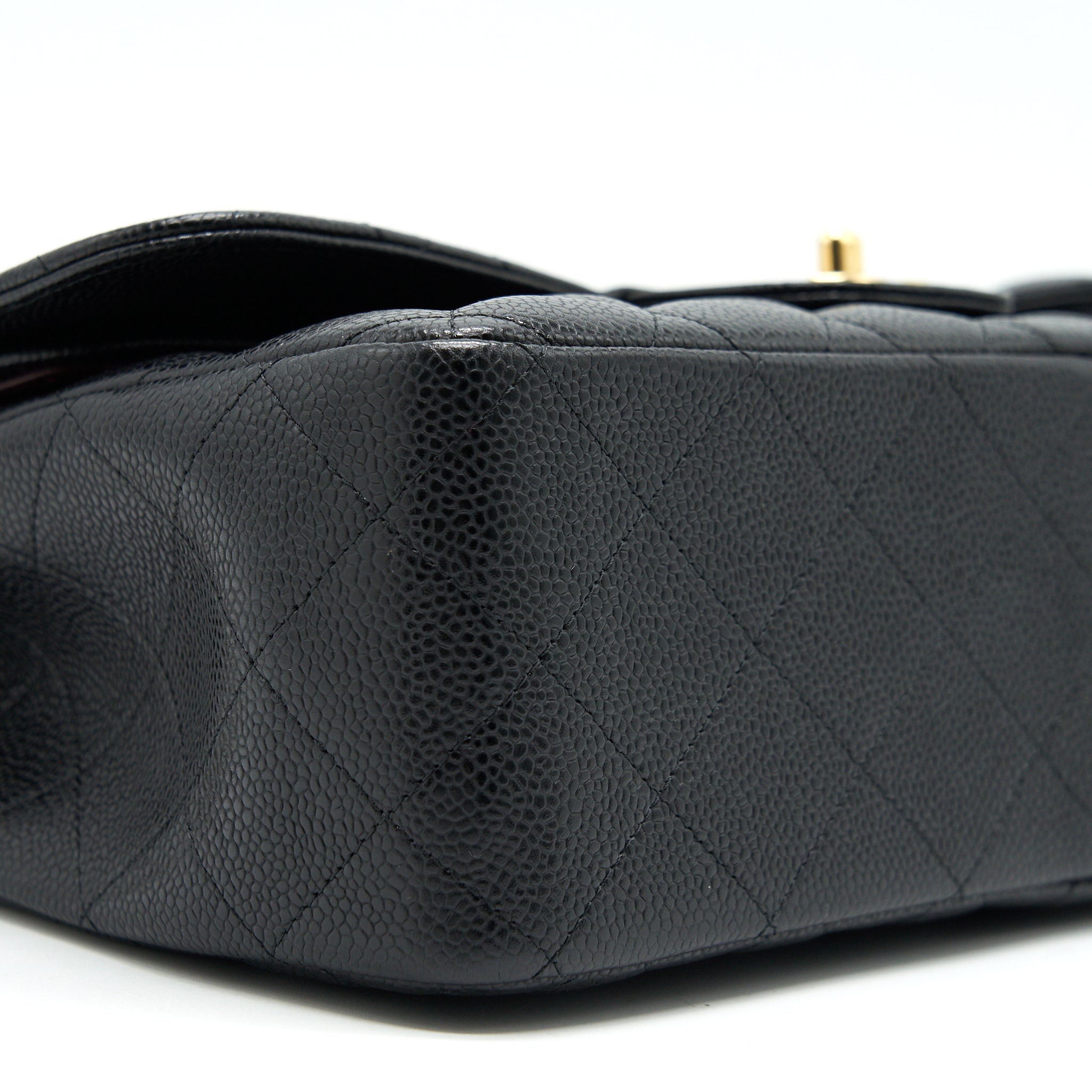 CHANEL JUMBO CLASSIC DOUBLE FLAP IN CAVIAR BLACK GHW