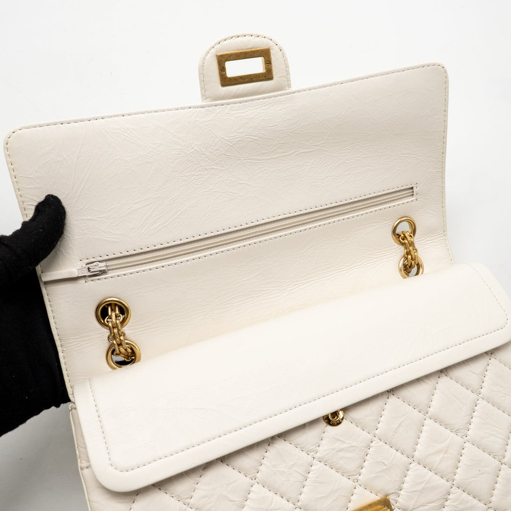 CHANEL 2.55 226 REISSUE DOUBLE FLAP BAG AGED CALFSKIN WHITE GHW