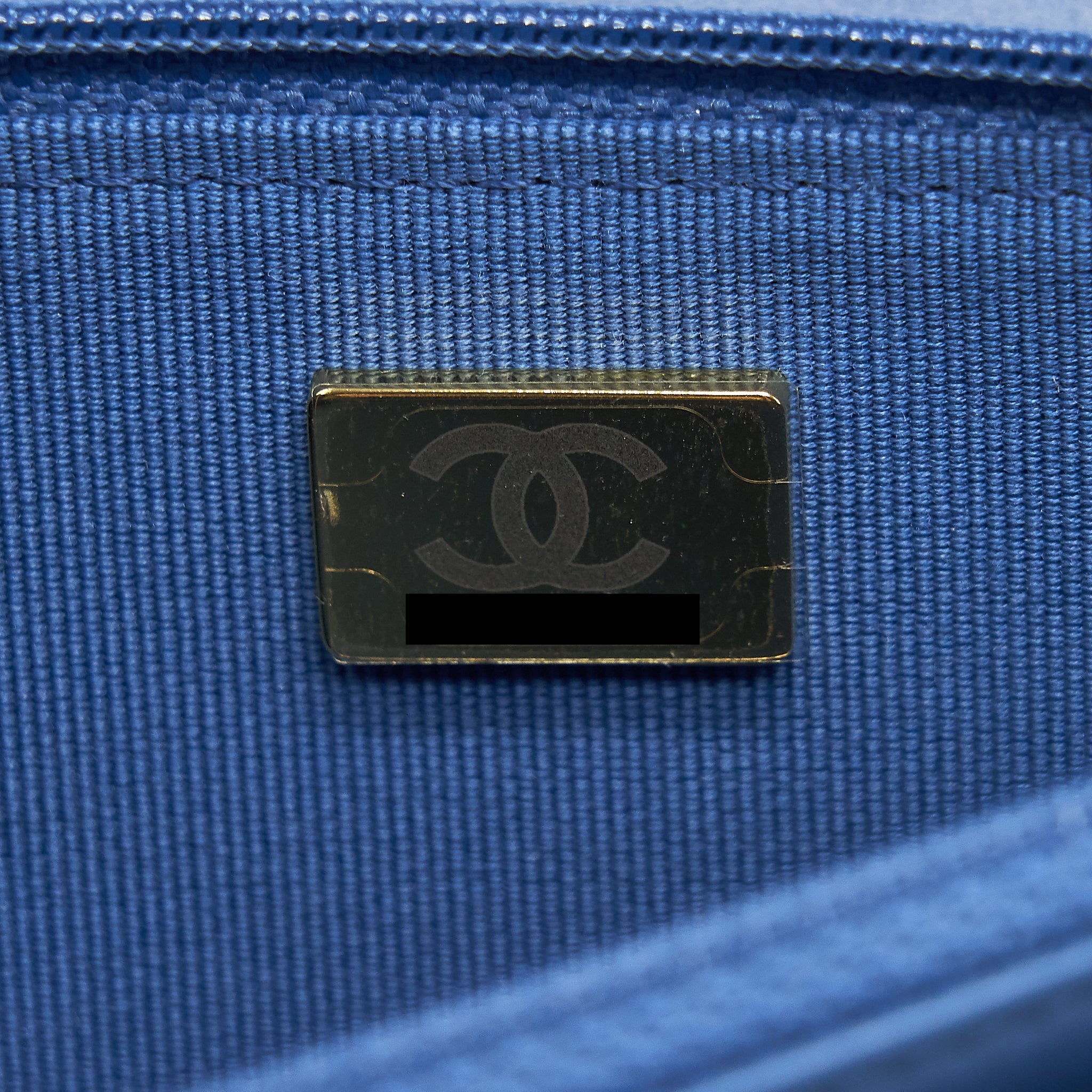 CHANEL 22P DENIM 19 WALLET ON CHAIN