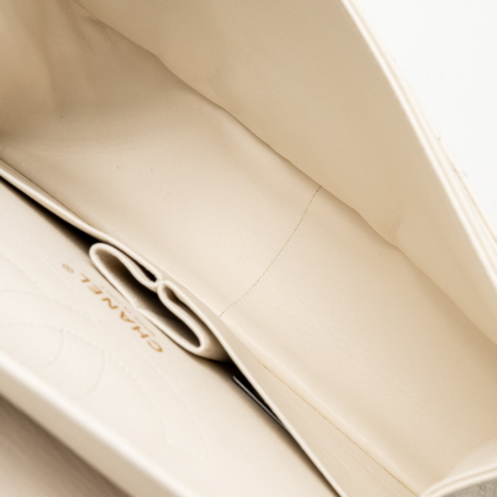 CHANEL 2.55 226 REISSUE DOUBLE FLAP BAG AGED CALFSKIN WHITE GHW