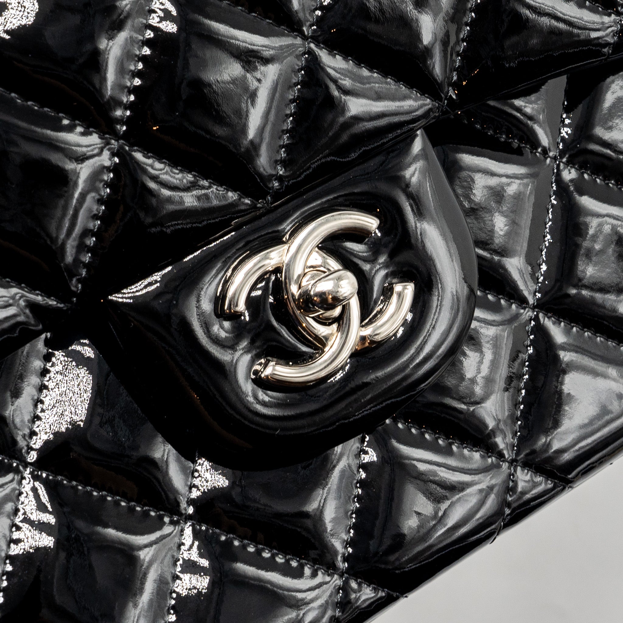 CHANEL JUMBO CLASSIC DOUBLE FLAP BAG PATENT BLACK SHW