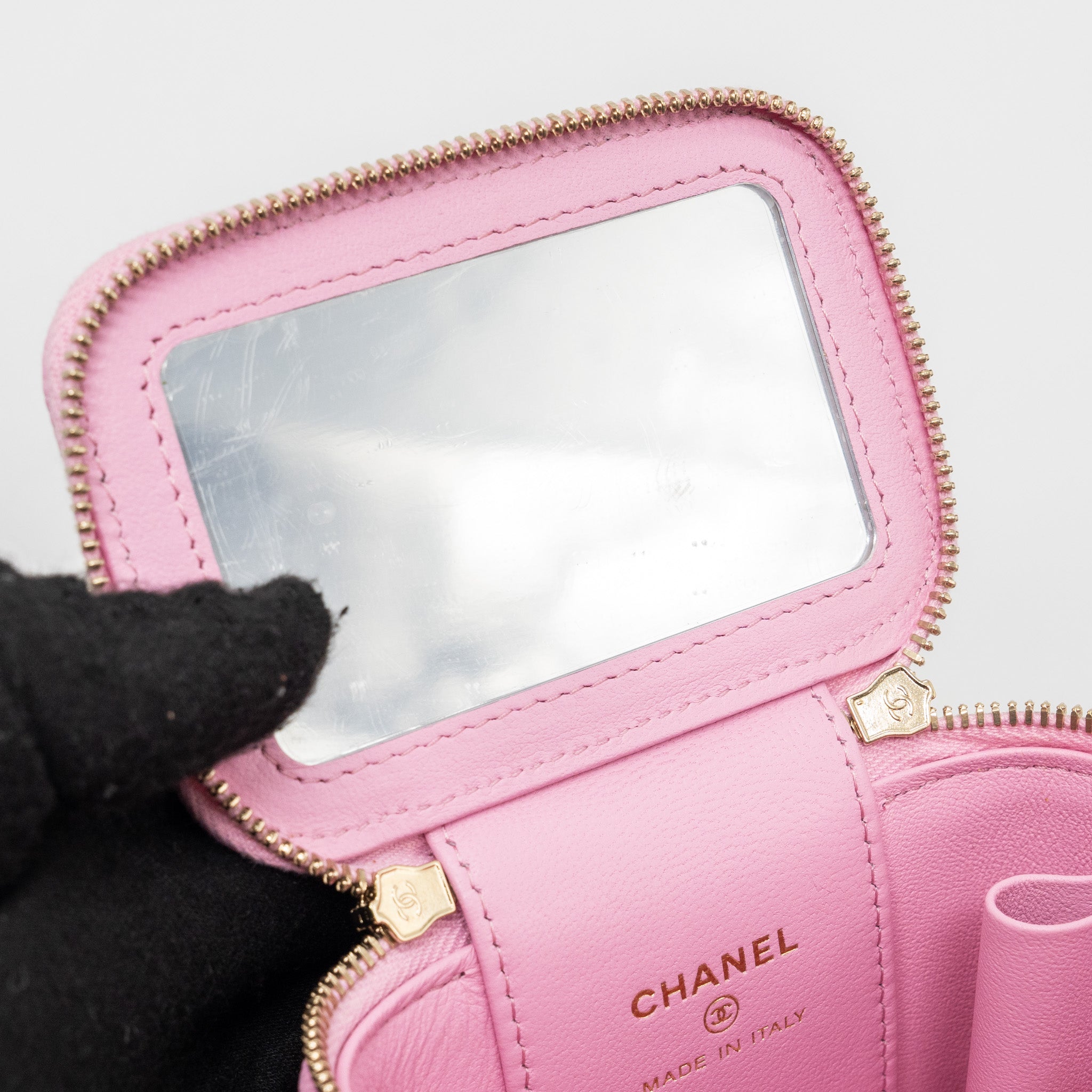 CHANEL MINI VANITY WITH CHAIN CAVIAR LIGHT PINK GHW (MICROCHIP)