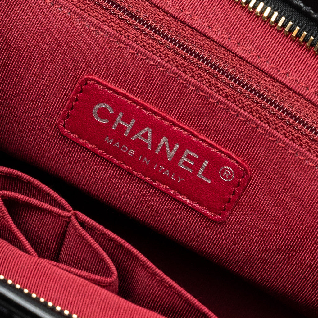 CHANEL MEDIUM GABRIELLE HOBO BAG AGED CALFSKIN BLACK MULTICOLOUR HARDWARE