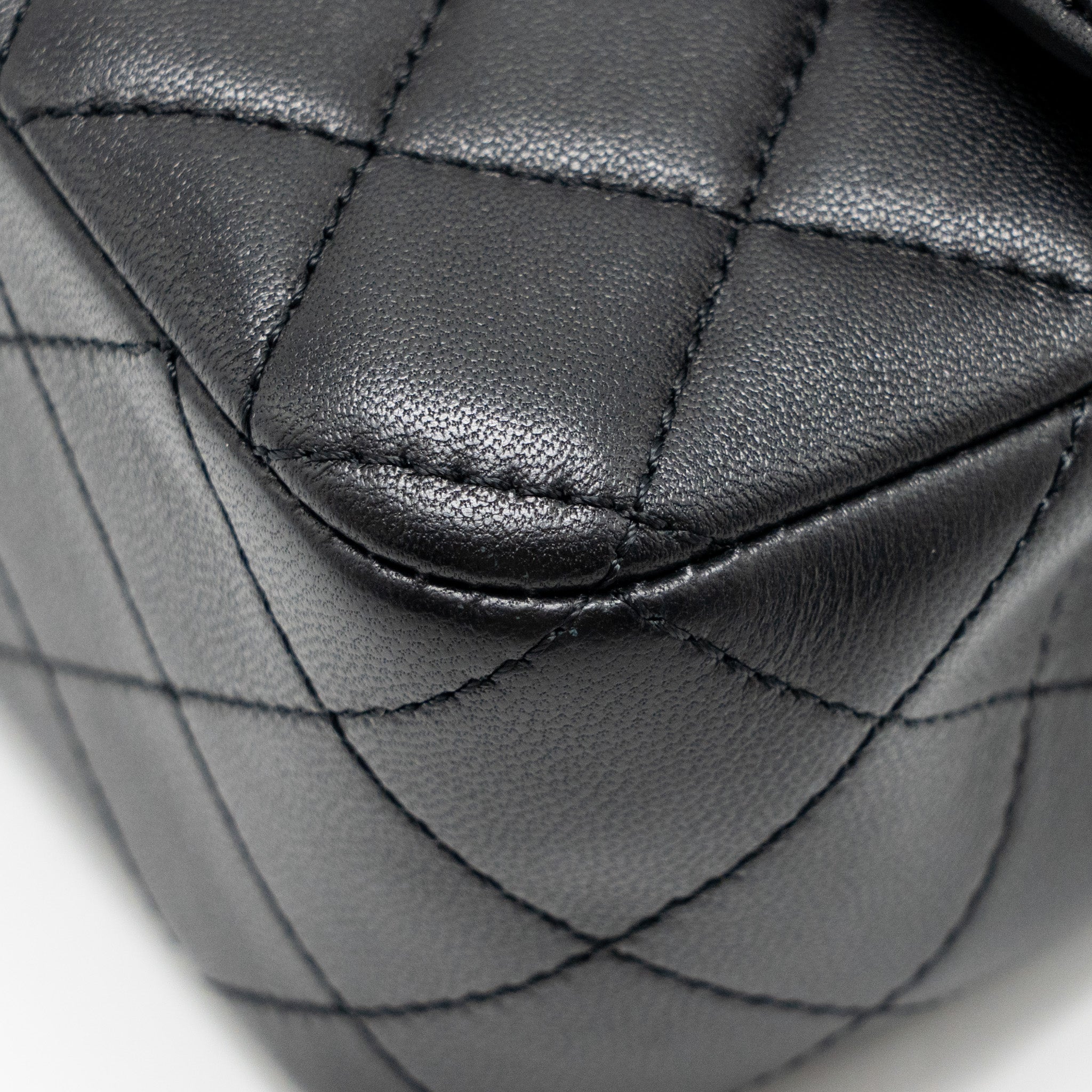 CHANEL PEARL CRUSH MINI RECTANGULAR LAMBSKIN BLACK LGHW (MICROCHIP)