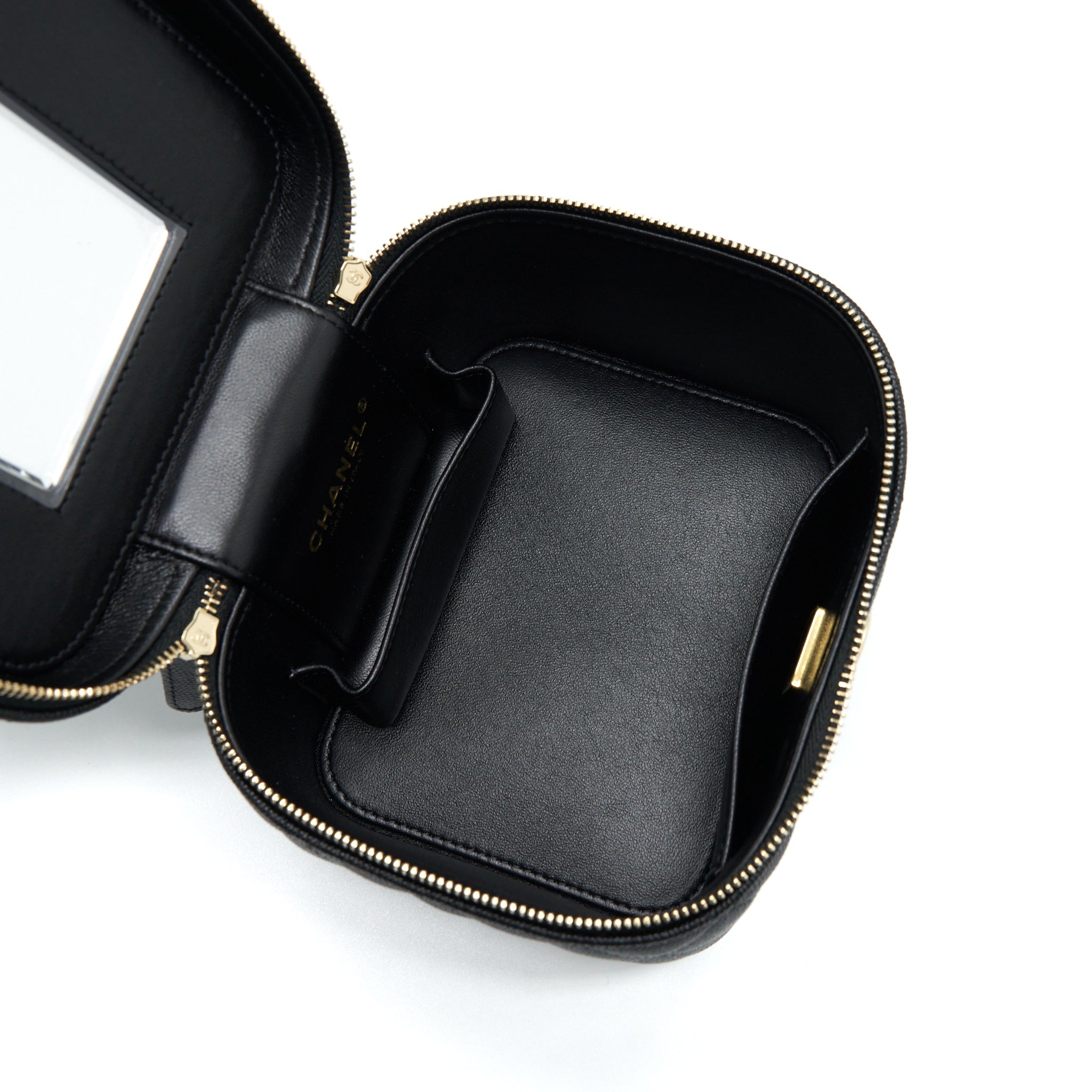 CHANEL 22S TOP HANDLE VANITY CAVIAR BLACK LGHW(MICROCHIP)