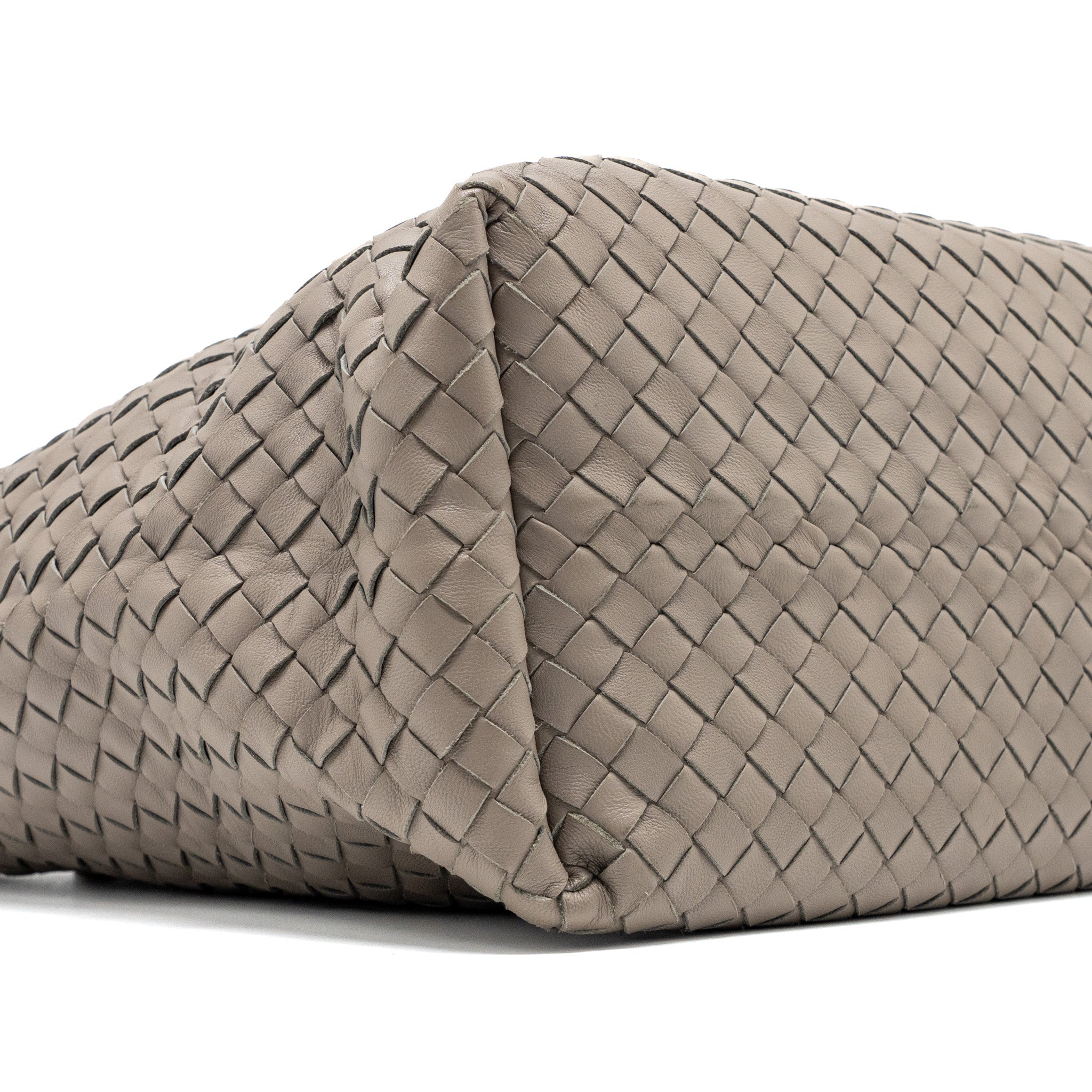 BOTTEGA VENETA TOTE BAG LAMBSKIN GREY GHW