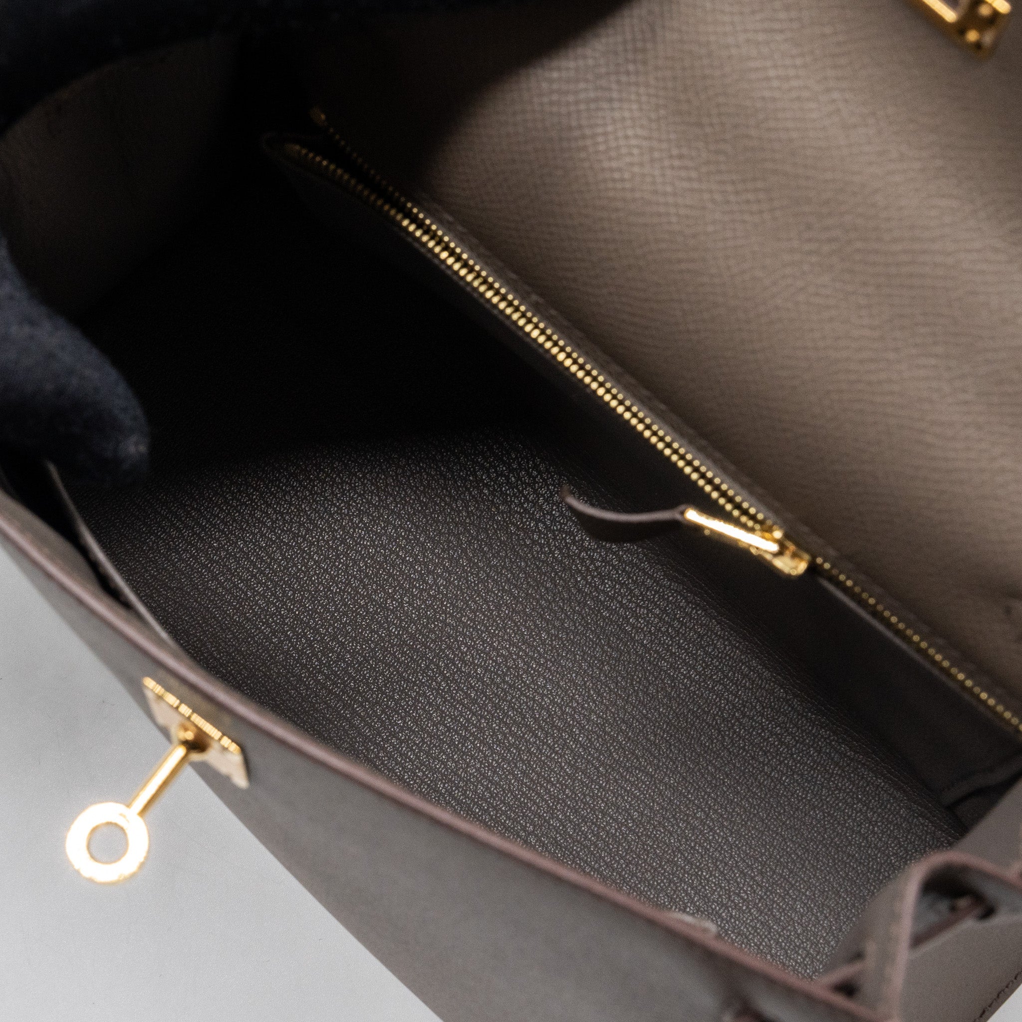 HERMES KELLY 25 EPSOM 8F GRIS ETAIN GHW