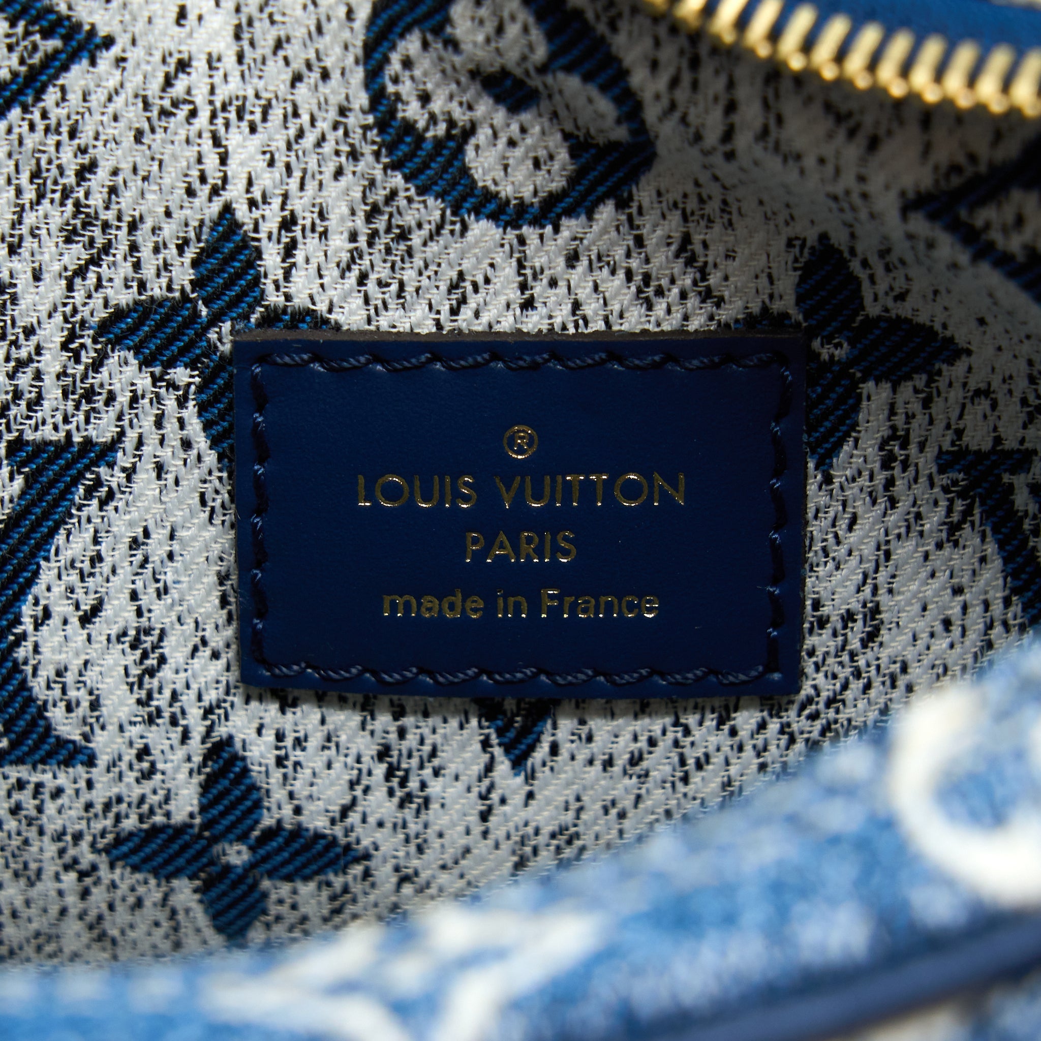 LOUIS VUITTON HALF-MOON LOOP BAGUETTE HANDBAG DENIM BLUE GHW