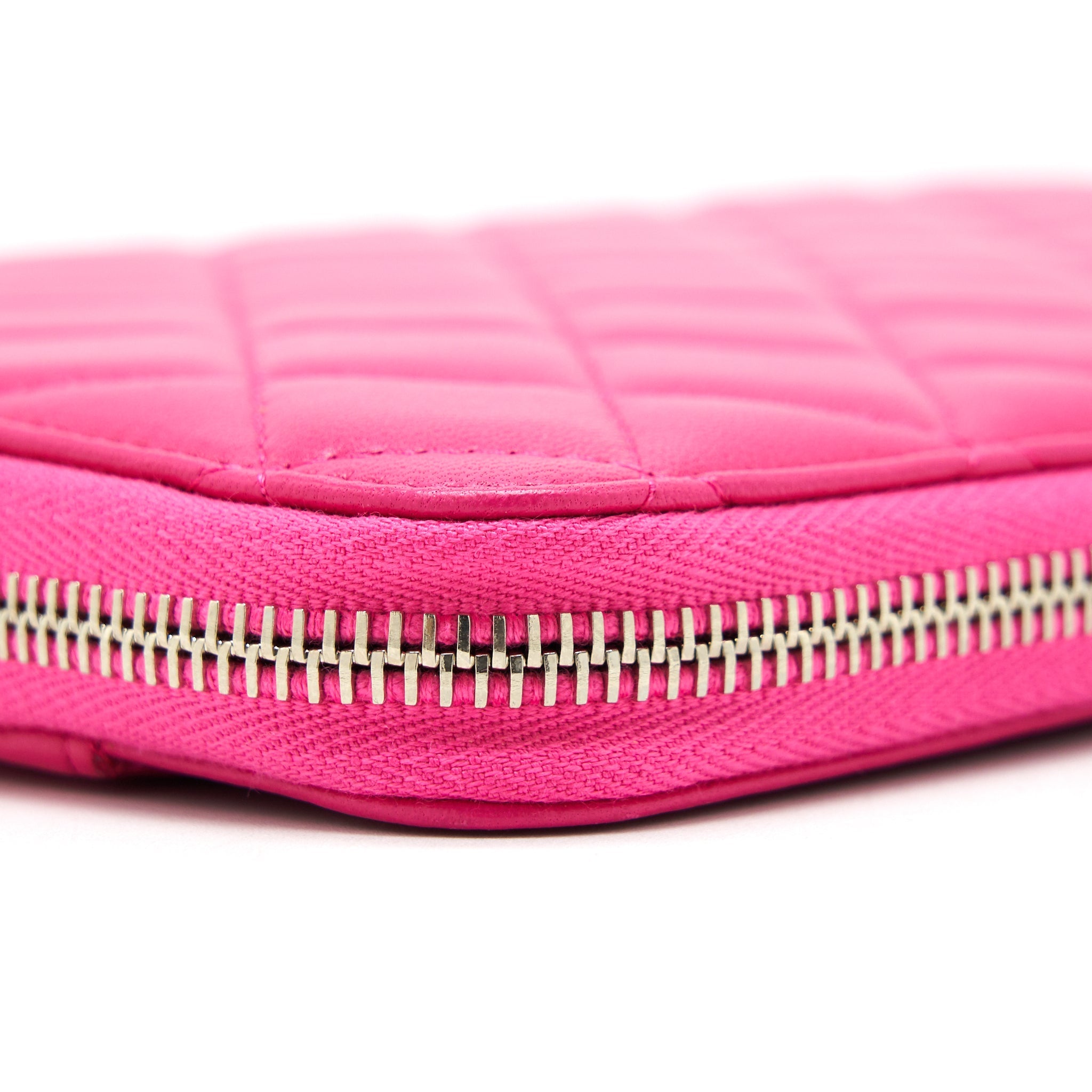 CHANEL QUILTED ZIPPER CLUTCH LAMBSKIN PINK SHW