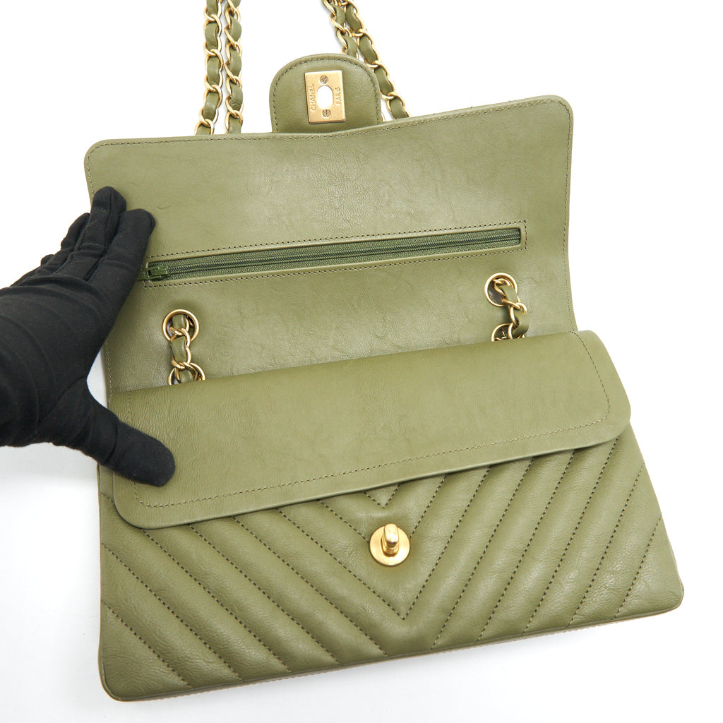 CHANEL CHEVRON MEDIUM CLASSIC DOUBLE FLAP BAG OLIVE-GREEN GHW