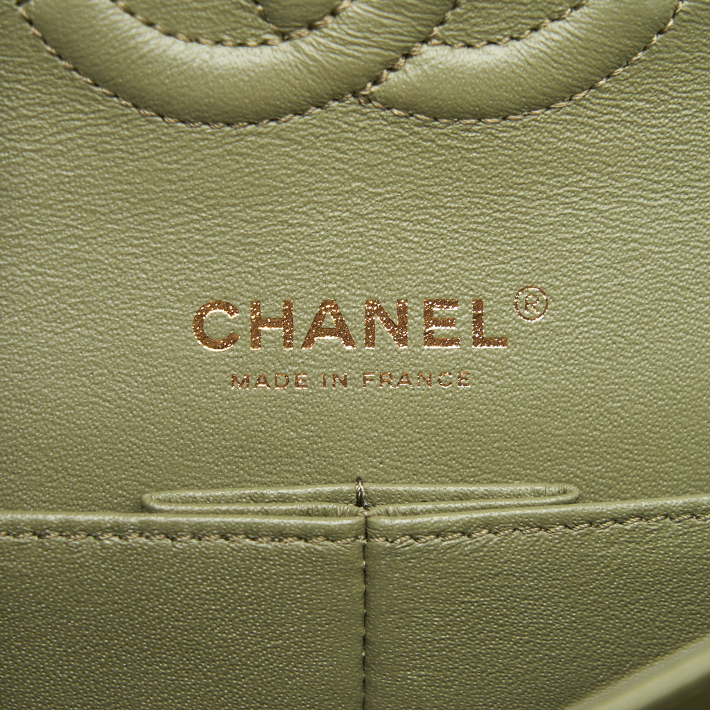 CHANEL CHEVRON MEDIUM CLASSIC DOUBLE FLAP BAG OLIVE-GREEN GHW