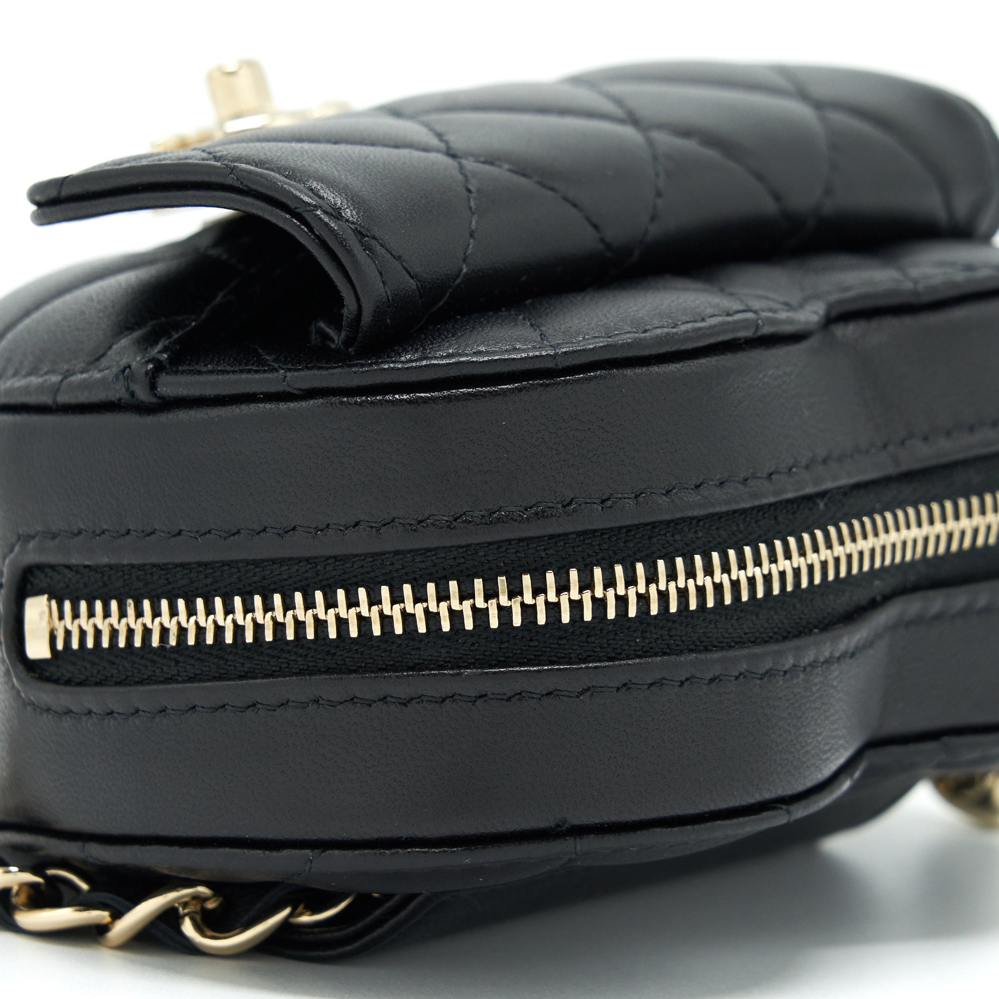 CHANEL 22S HEART BELT BAG LAMBSKIN BLACK LGHW