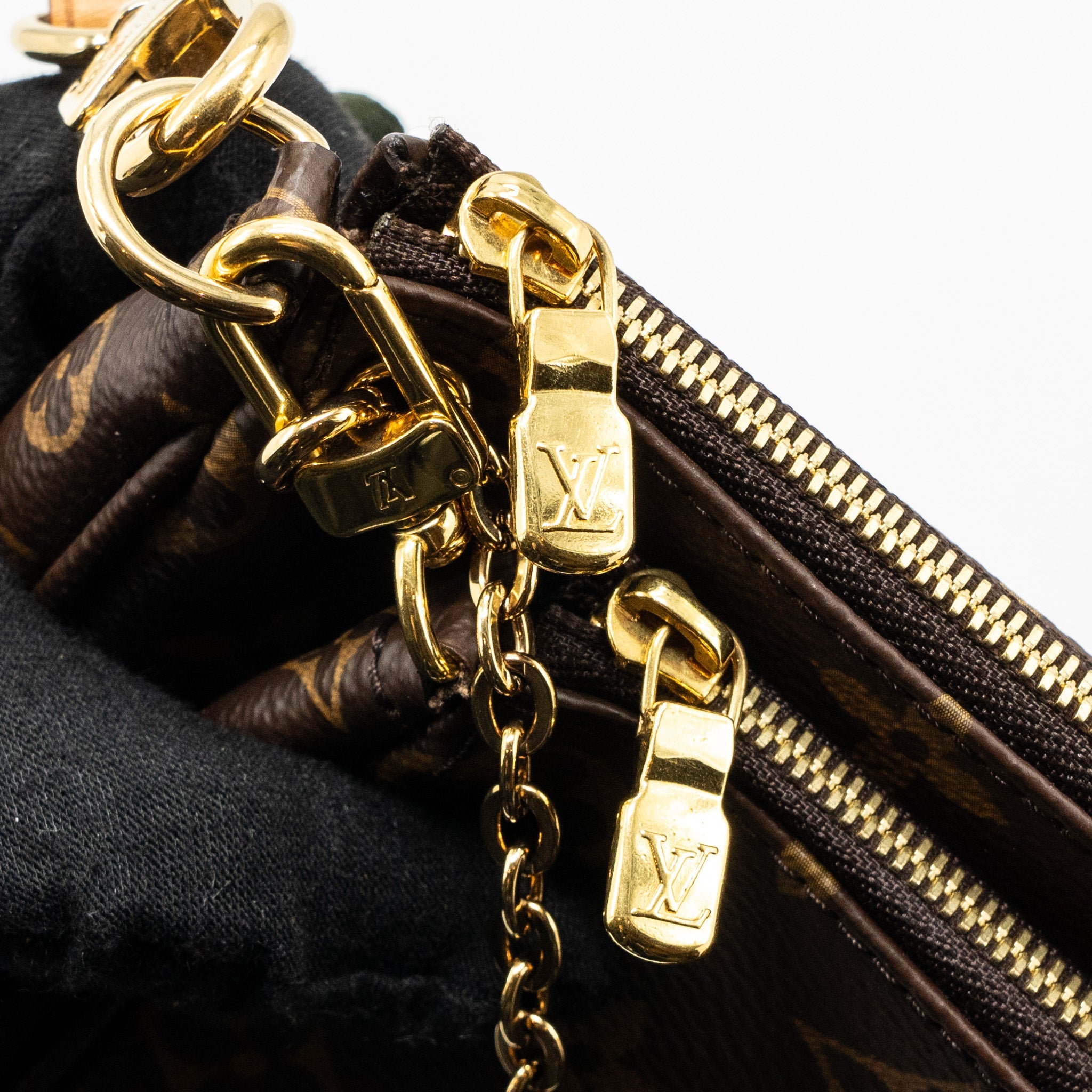 LOUIS VUITTON MULTI POCHETTE ACCESSORIES MONOGRAM CANVAS KHAKI GHW