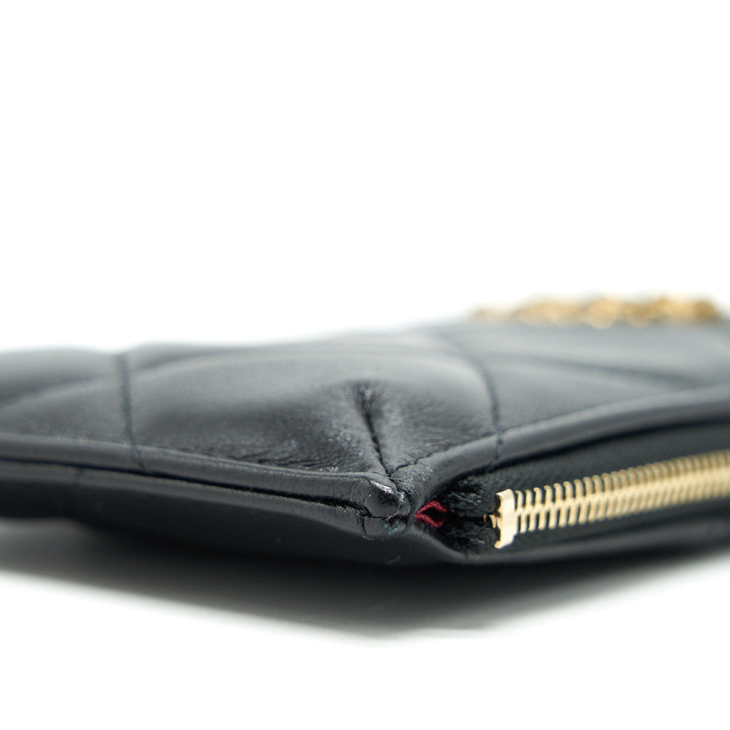 CHANEL 19 PHONE AND CARD HOLDER LAMBSKIN QUILTED BLACK