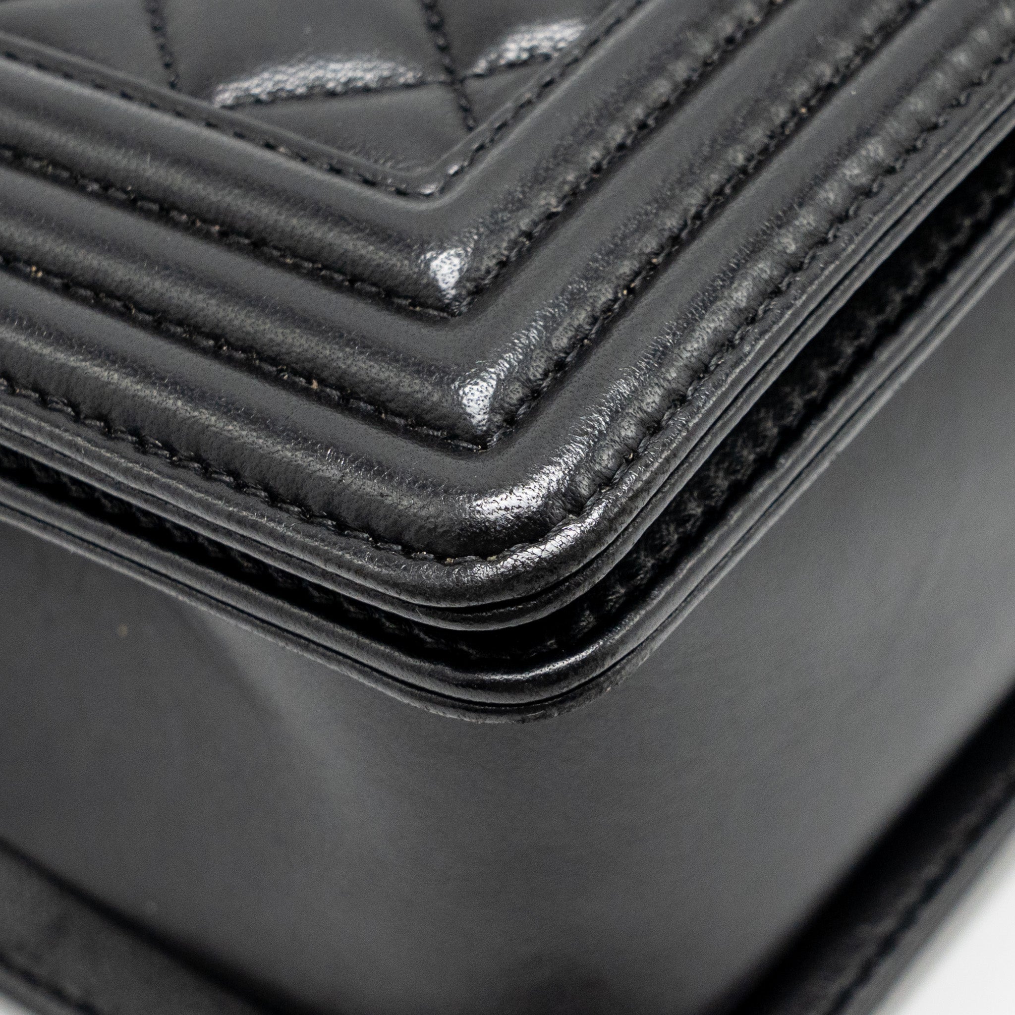CHANEL MEDIUM BOY BAG LAMBSKIN BLACK RUTHENIUM SHW