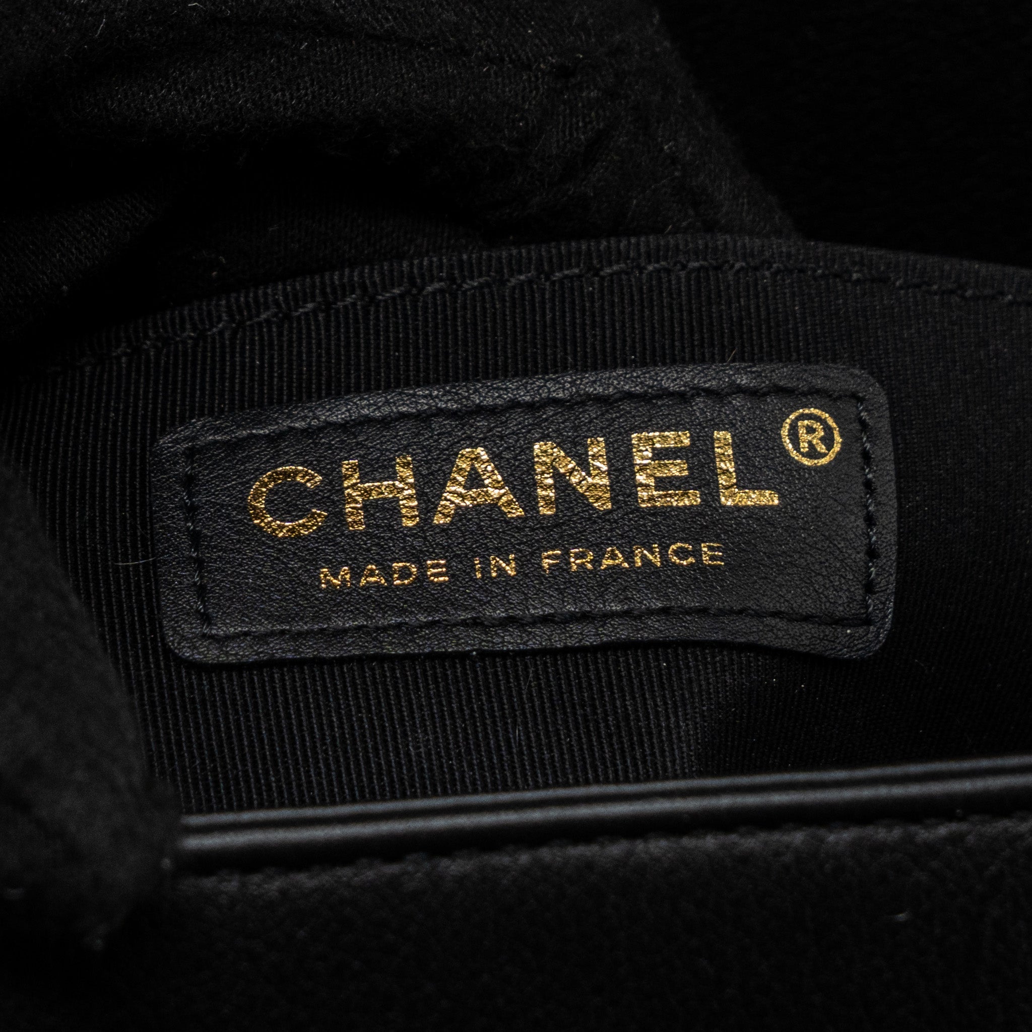 CHANEL MEDIUM BOY BAG CALFSKIN BLACK GHW